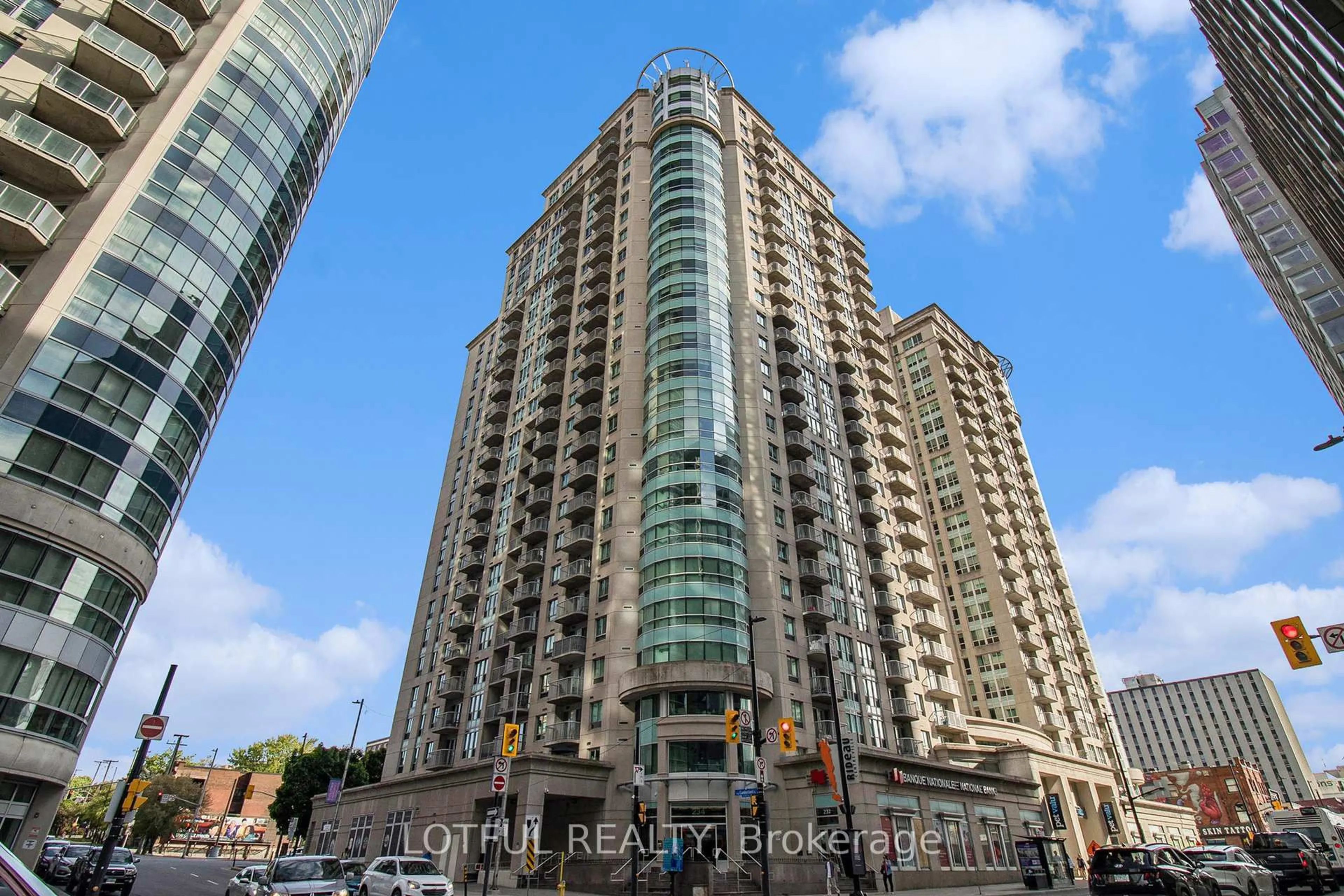 Unknown for 234 Rideau St #1703, Ottawa Ontario K1N 0A9