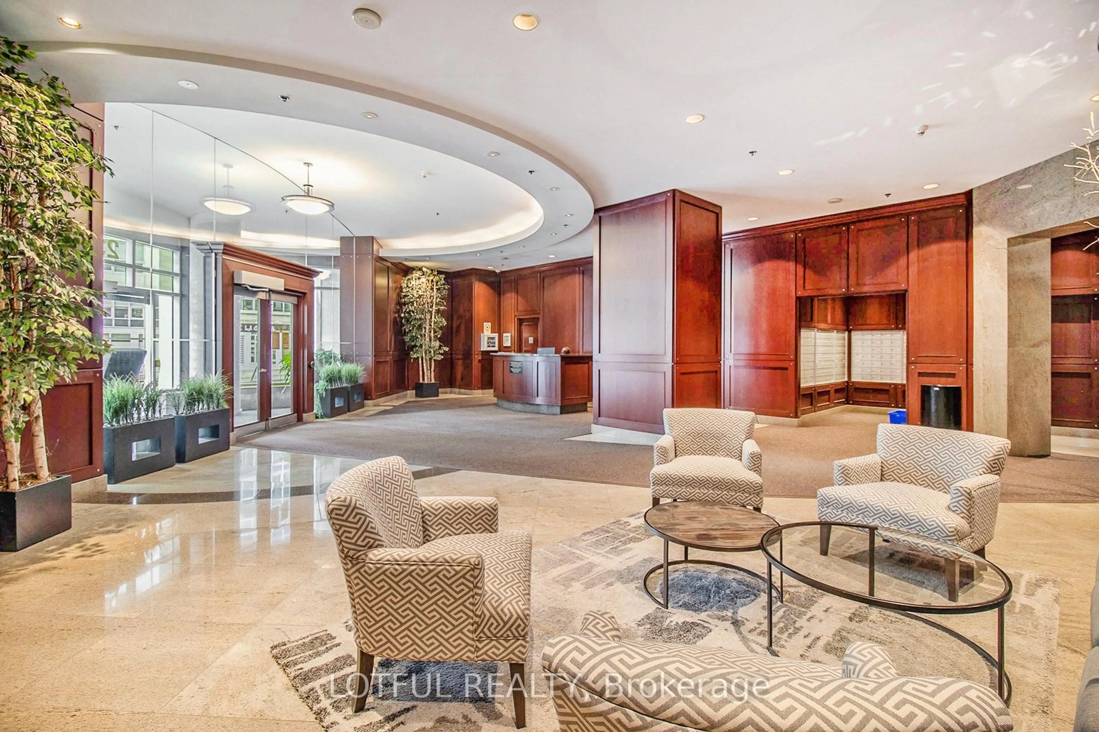 Lobby for 234 Rideau St #1703, Ottawa Ontario K1N 0A9