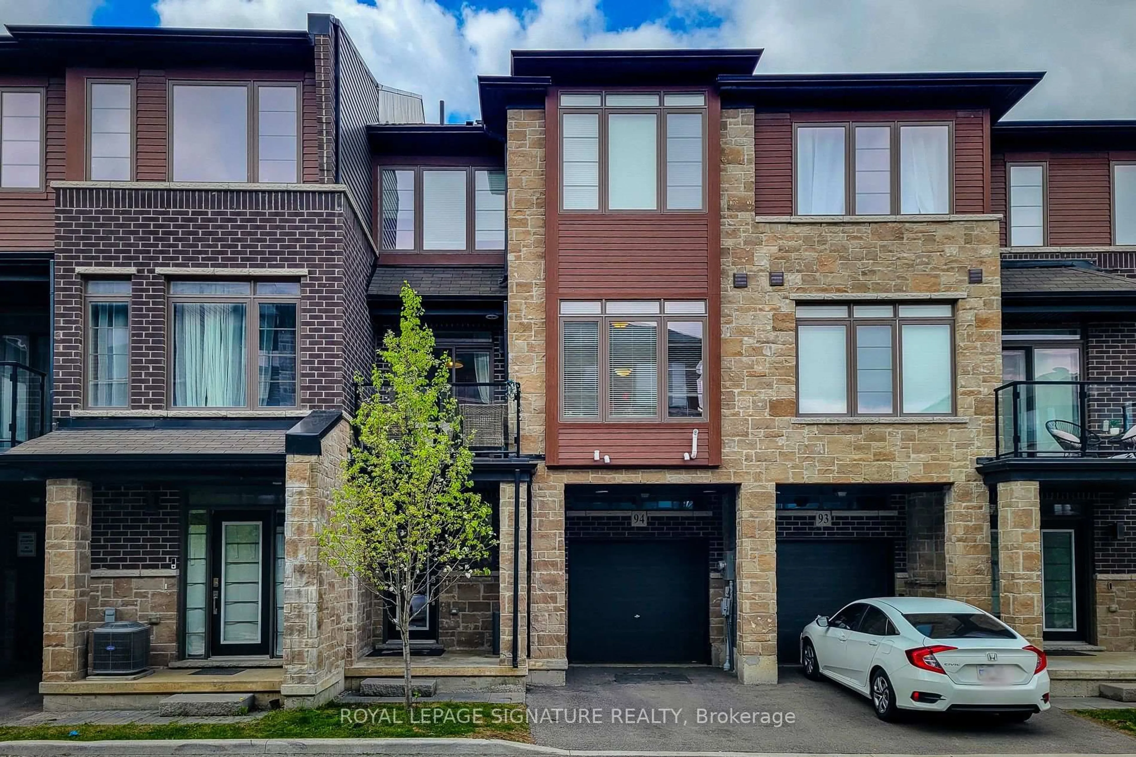 Home with brick exterior material, street for 30 Times Square Blvd #94, Hamilton Ontario L8J 0M1