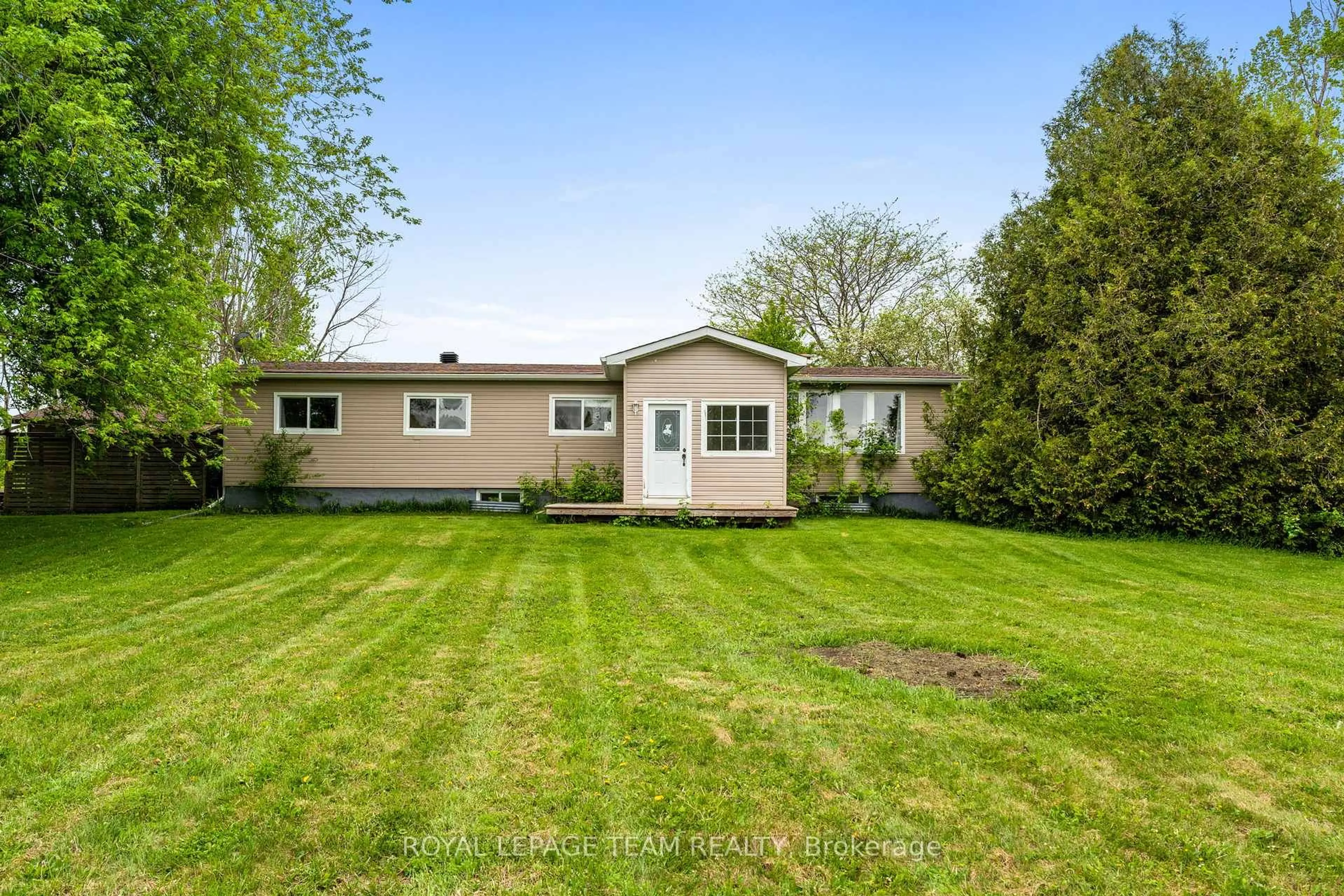 A pic from outside/outdoor area/front of a property/back of a property/a pic from drone, street for 2176 Development Rd, North Dundas Ontario K0E 1S0