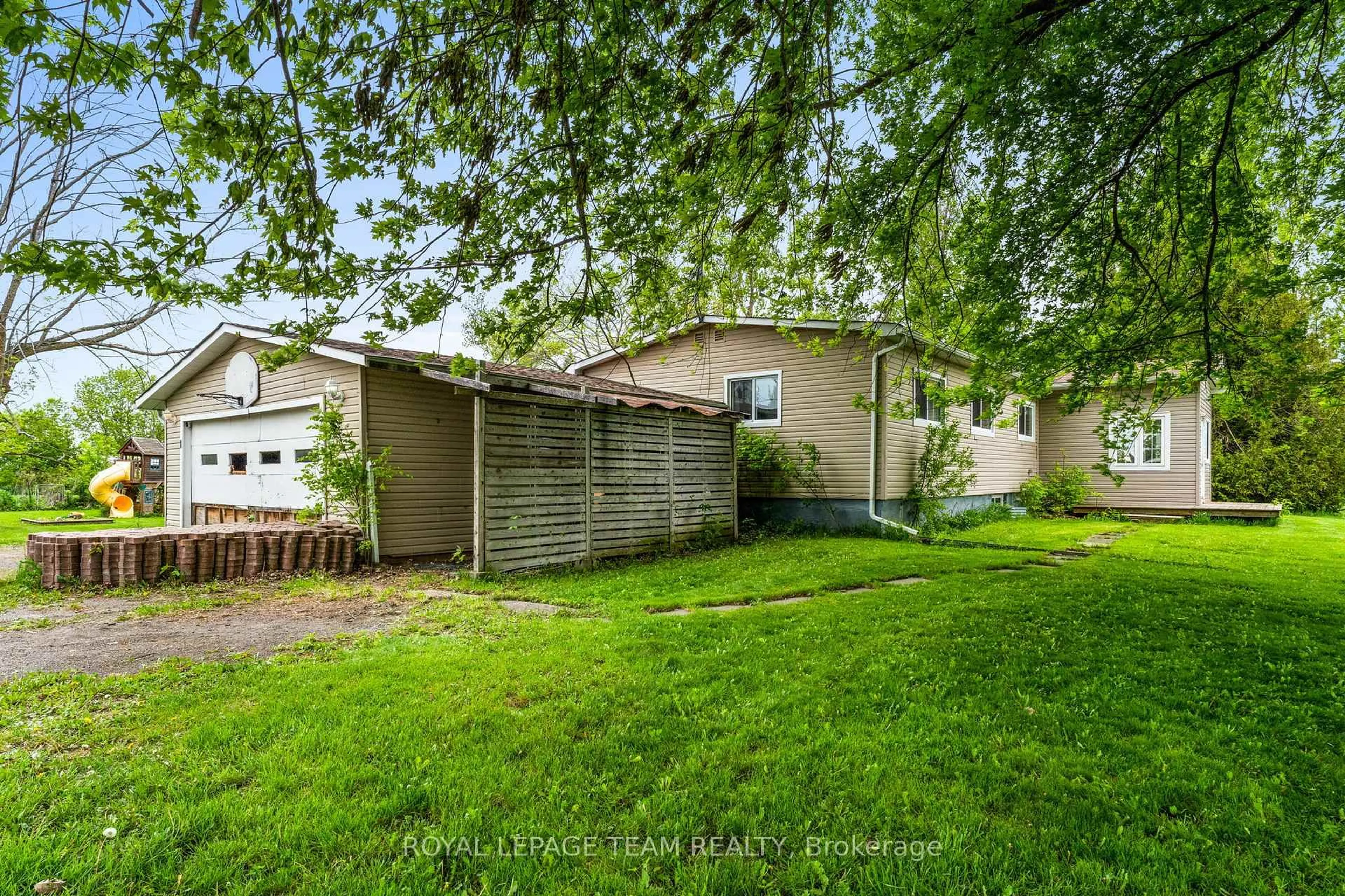Unknown for 2176 Development Rd, North Dundas Ontario K0E 1S0