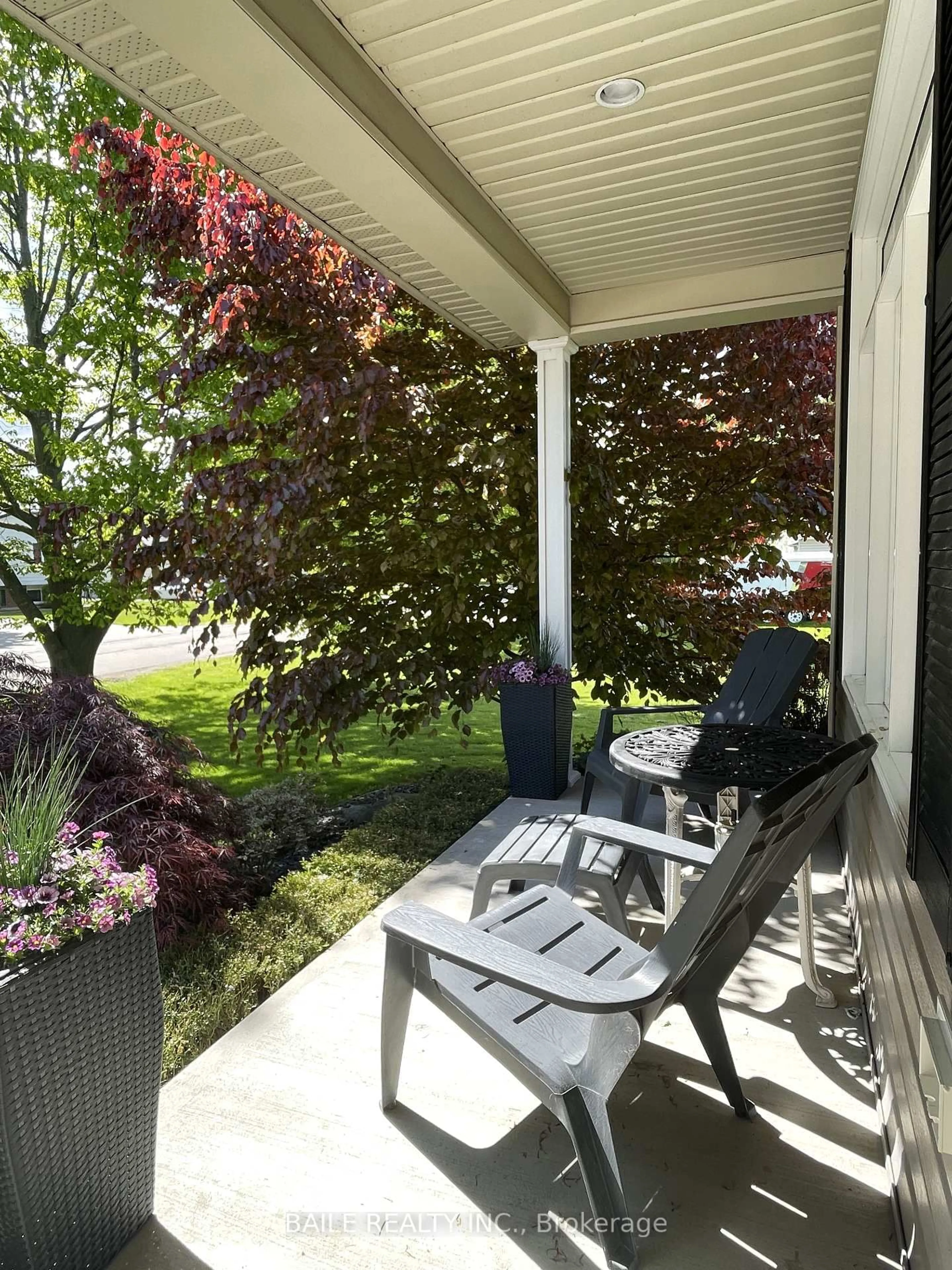 Patio, water/lake/river/ocean view for 3293 Morrell St St, Brooke-Alvinston Ontario N0N 1A0