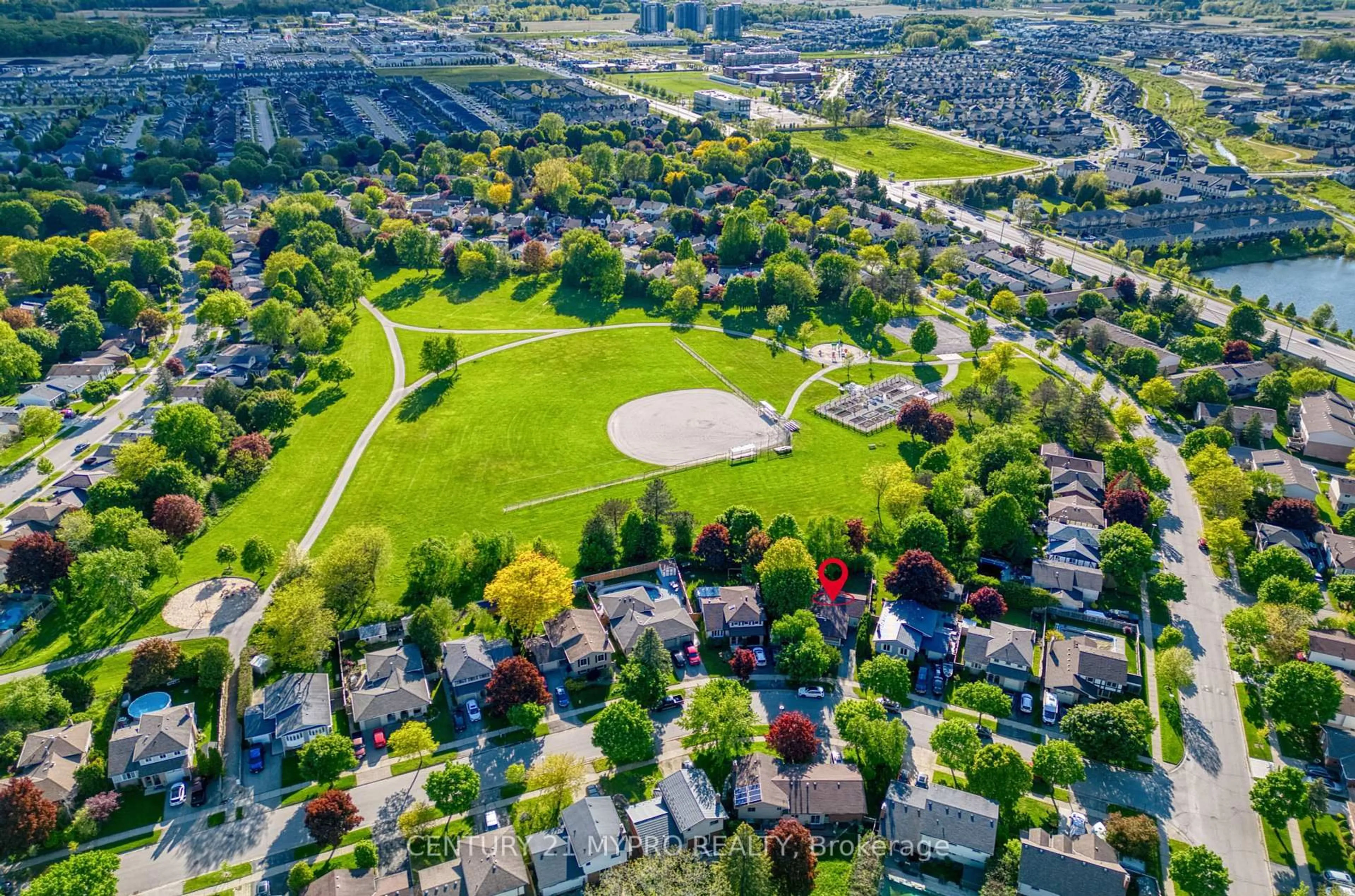 A pic from outside/outdoor area/front of a property/back of a property/a pic from drone, unknown for 129 Winding Woods Rd, London North Ontario N6G 3G7
