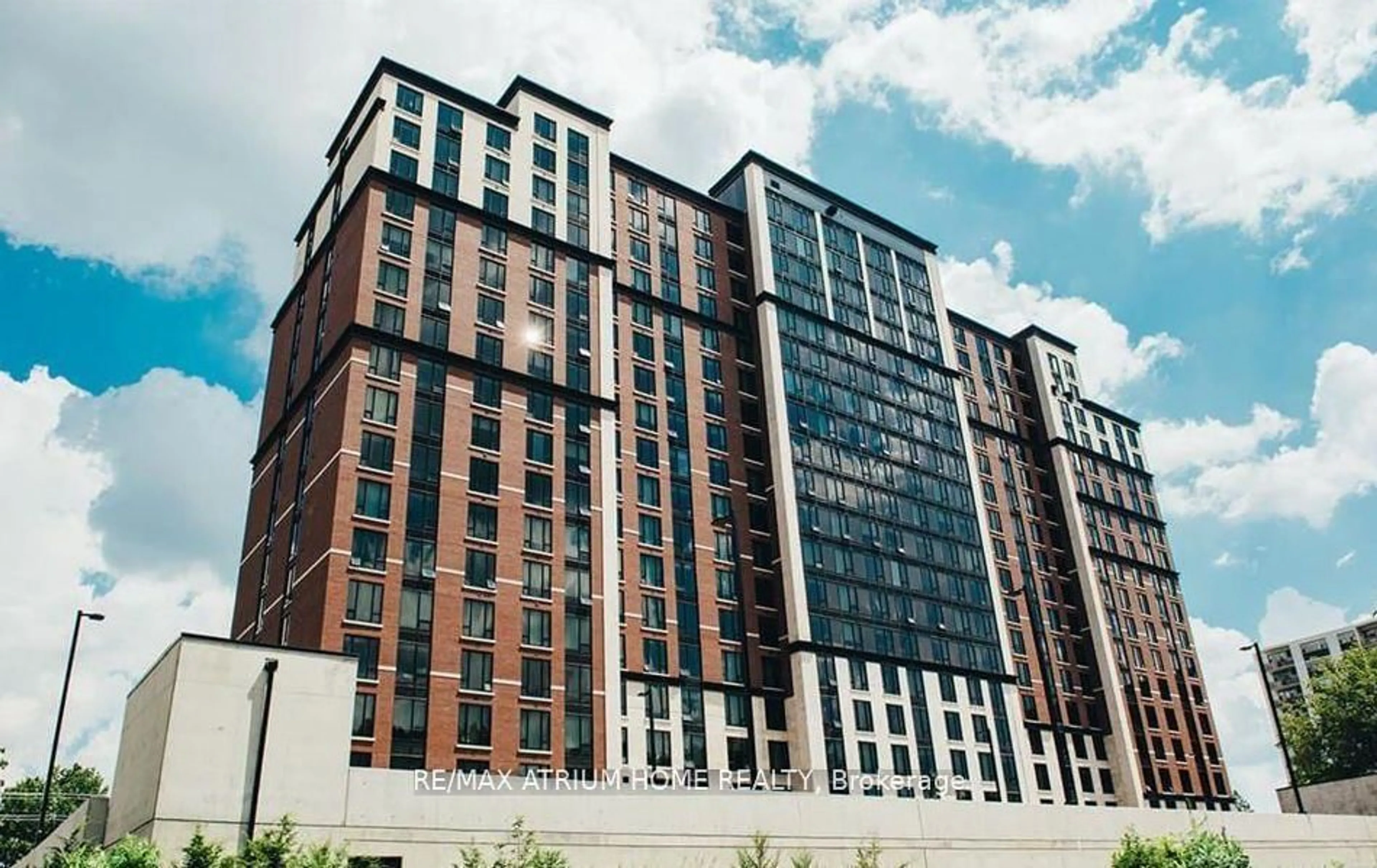 Unknown for 1235 Richmond St #1814, London East Ontario N6A 0C1