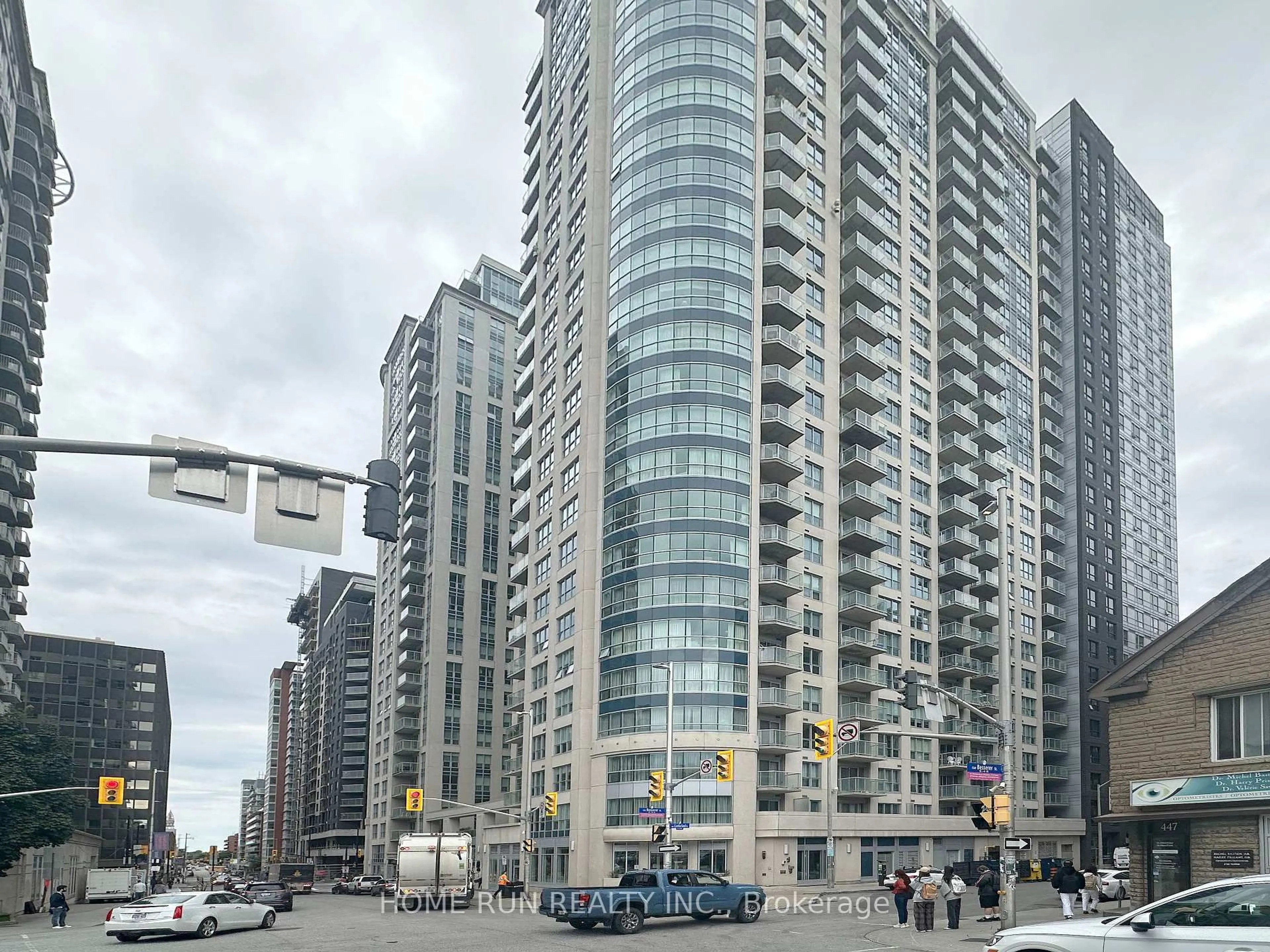 Unknown for 195 BESSERER St #1203, Ottawa Ontario K1N 0B6