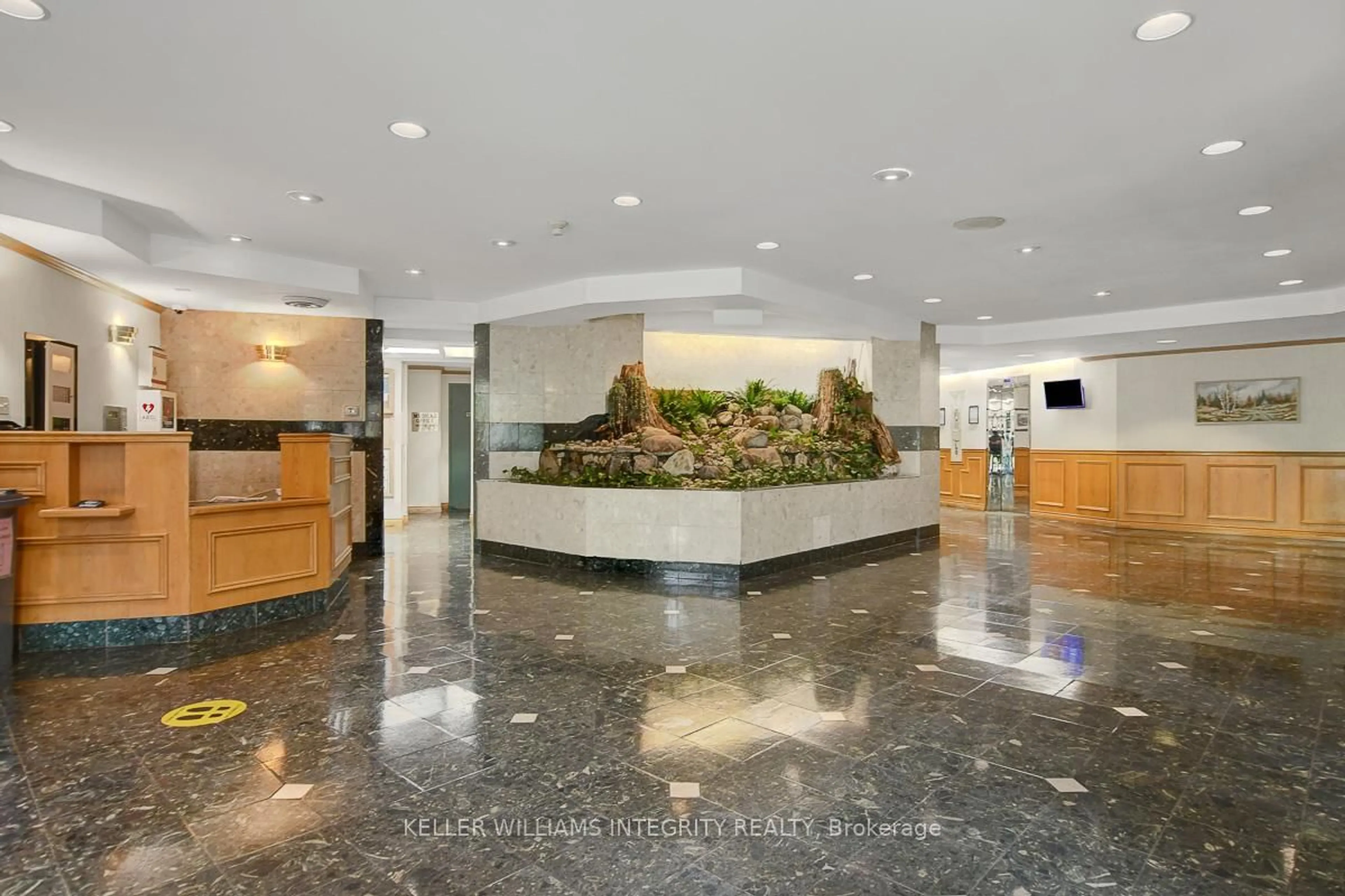 Lobby for 1025 Grenon Ave #212, Ottawa Ontario K2B 8S5