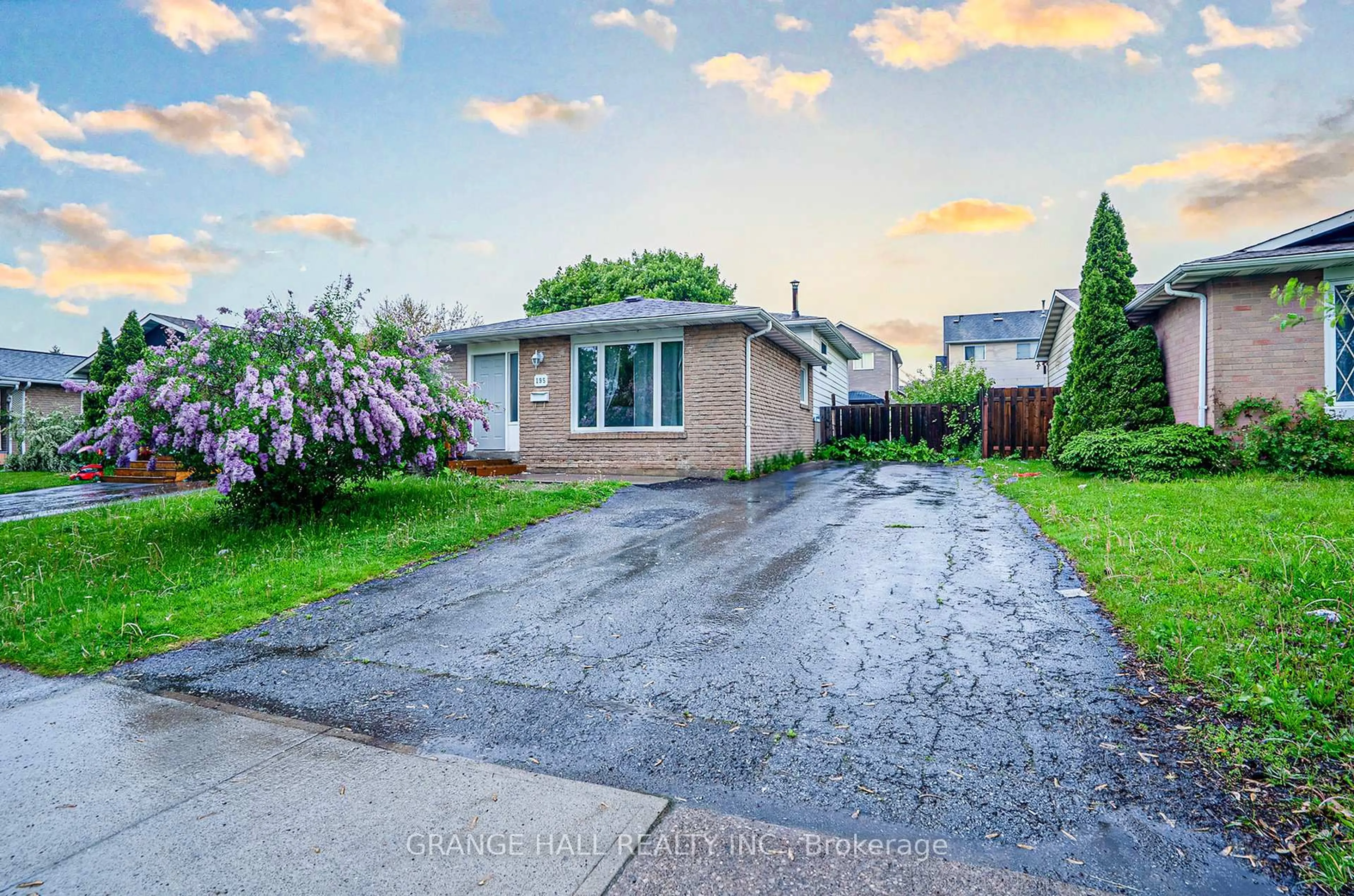 Unknown for 195 Keefer Rd, Thorold Ontario L2V 4N3