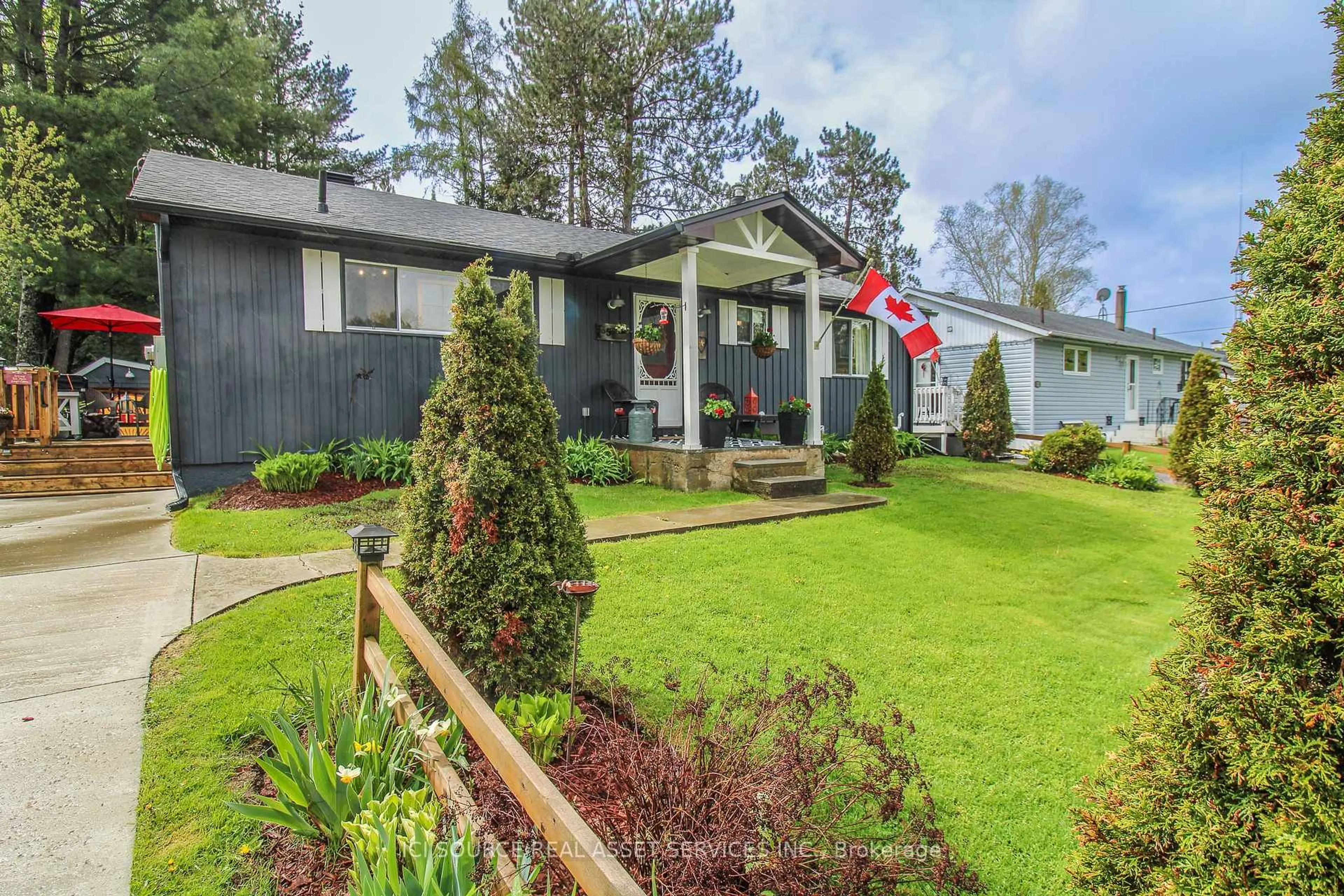 Unknown for 35 Hemlock St, Highlands East Ontario K0L 1M0