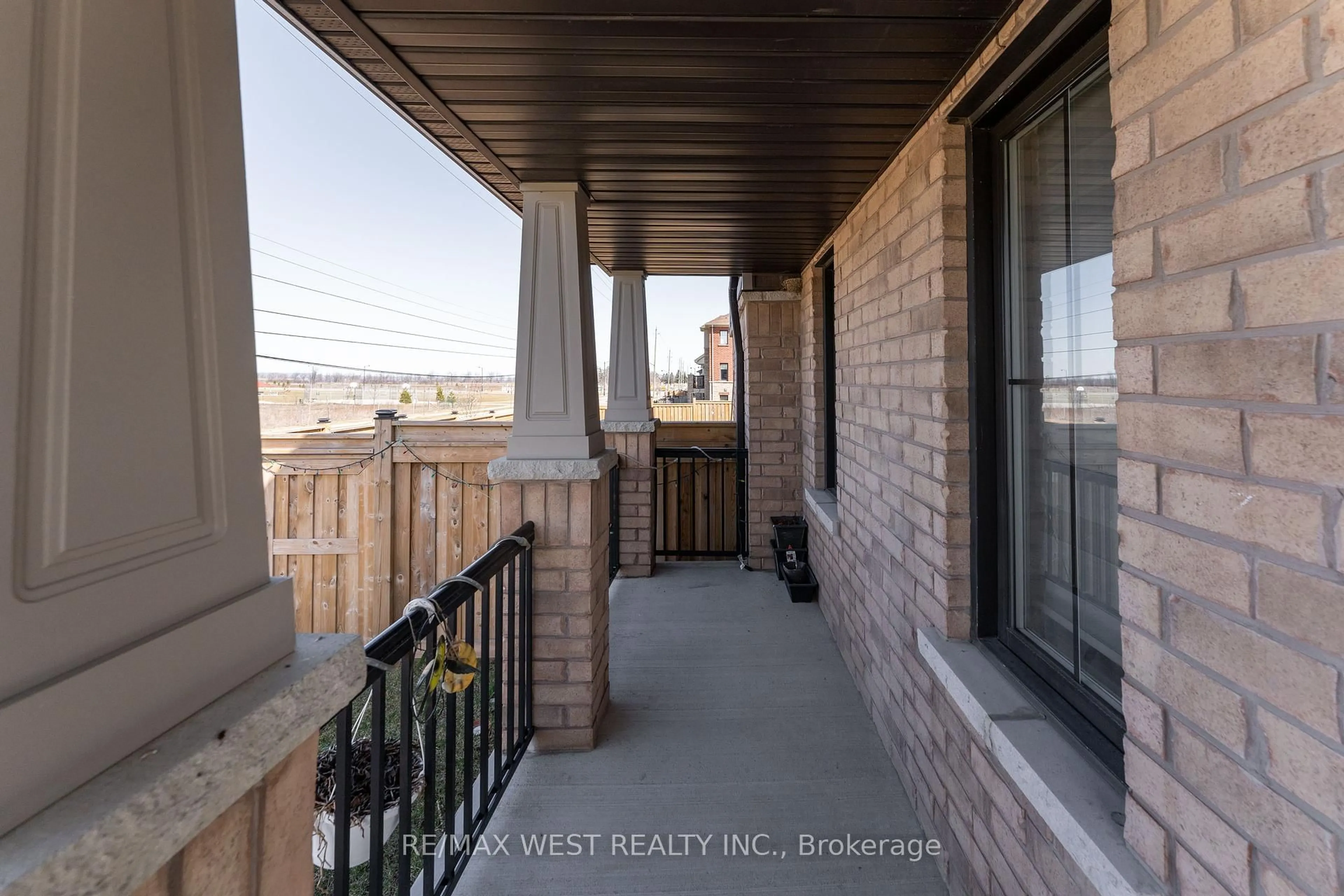 Balcony in the apartment, city buildings view from balcony for 2 Scarletwood St, Hamilton Ontario L8J 0K8