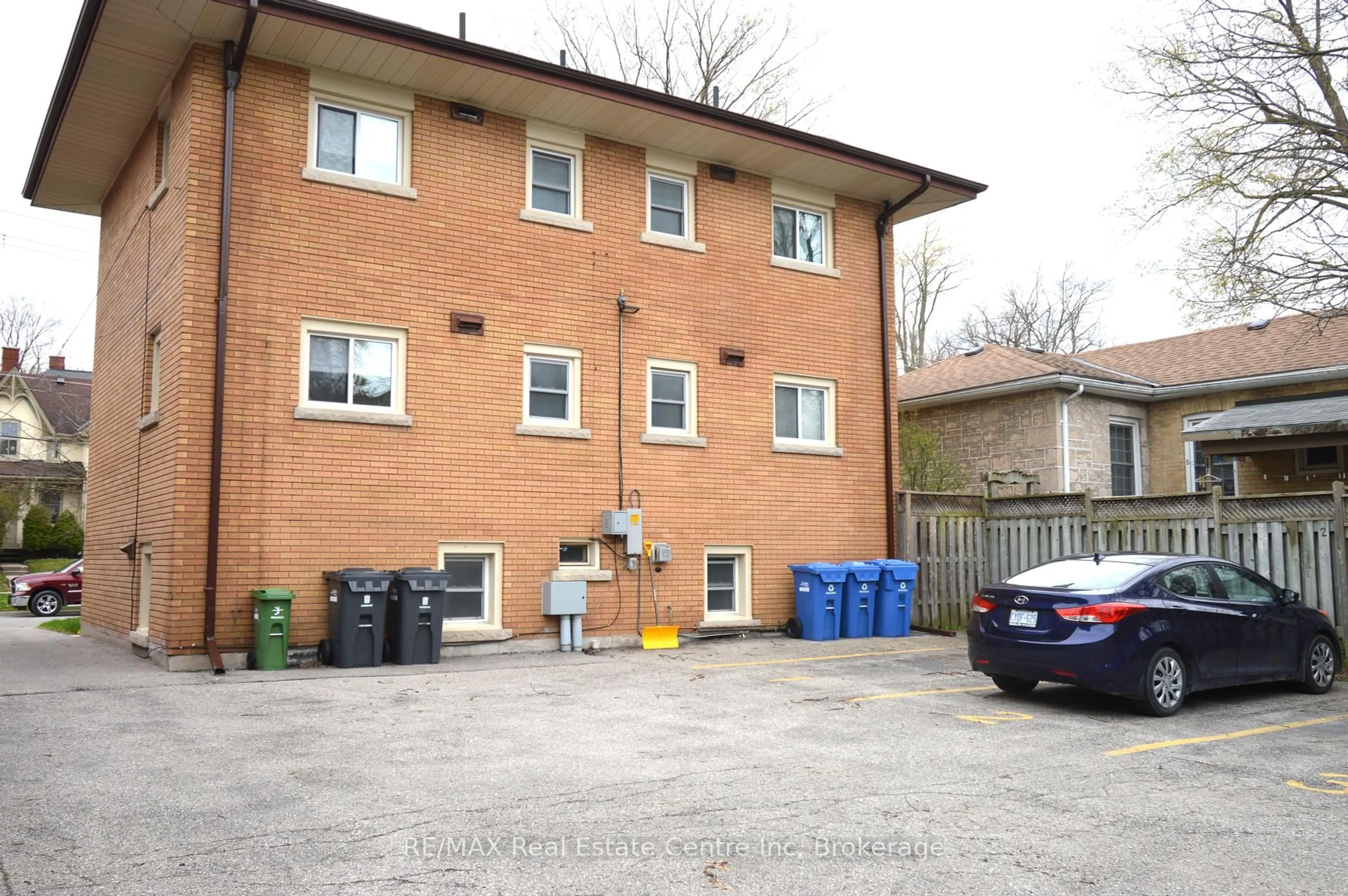 Unknown for 89 Suffolk St, Guelph Ontario N1H 2J3