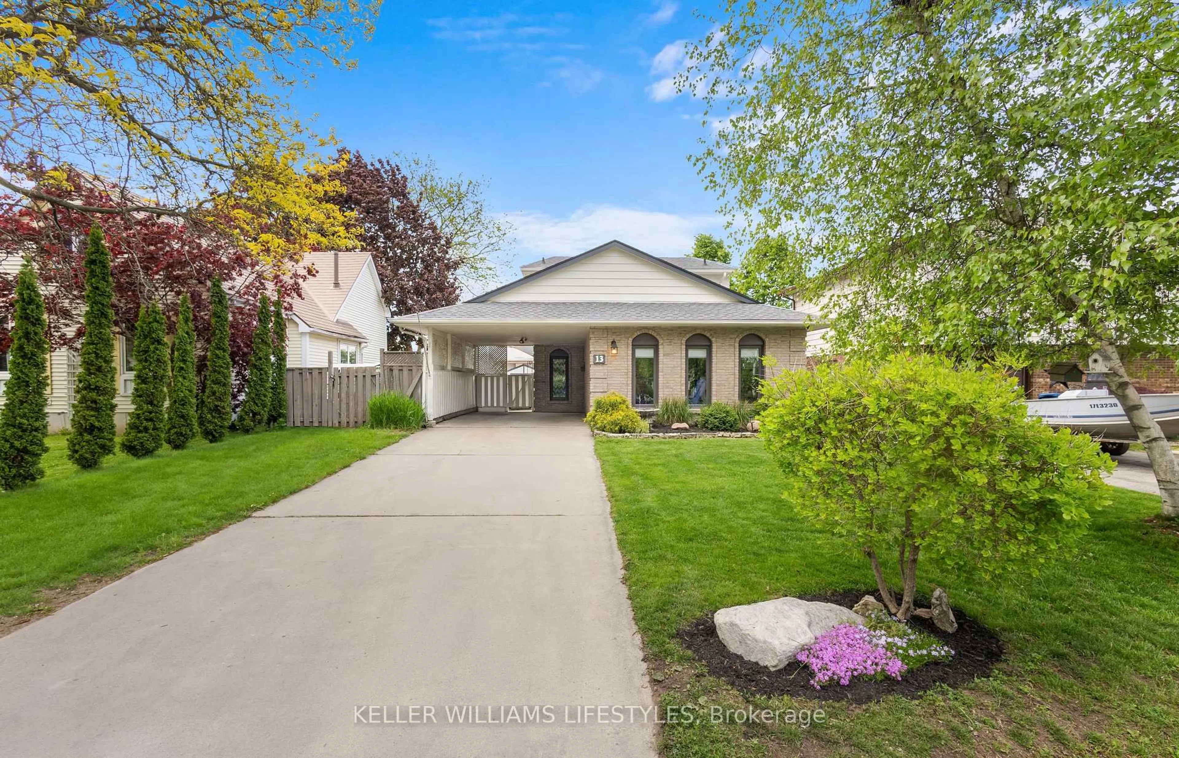 Unknown for 13 Idsardi Ave, St. Thomas Ontario N5R 5P5