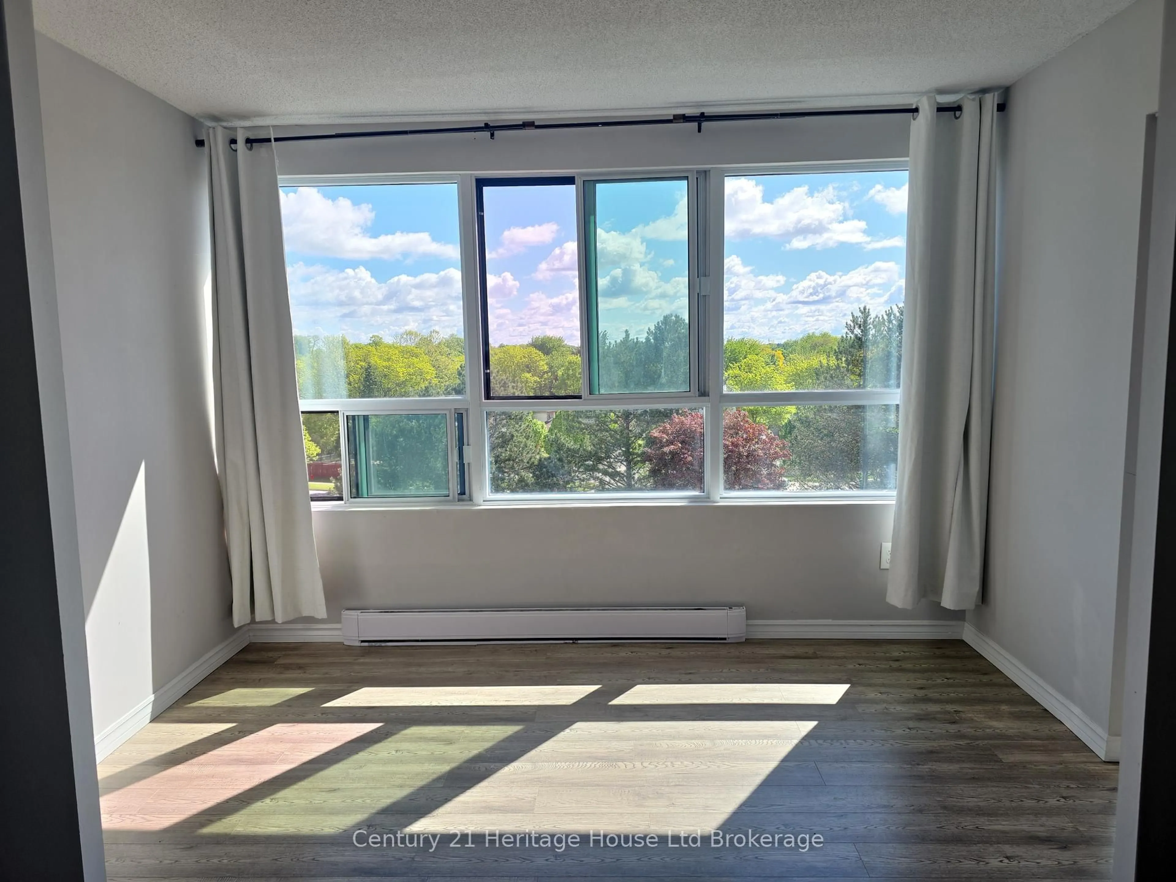 A pic of a room for 600 Grenfell Dr #510, London North Ontario N5X 2R8