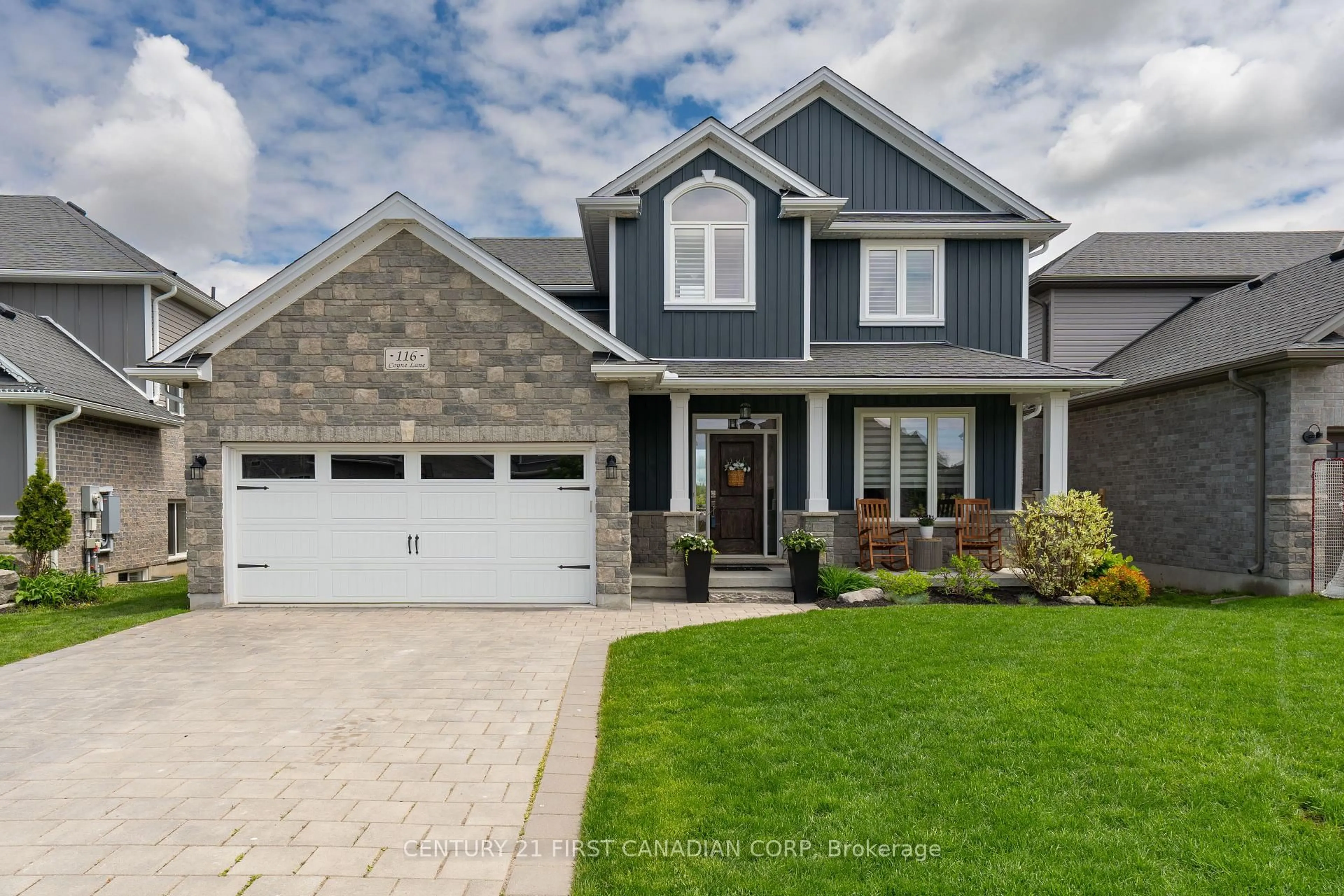 Home with vinyl exterior material, street for 116 Coyne Lane, Lucan Biddulph Ontario N0M 2J0