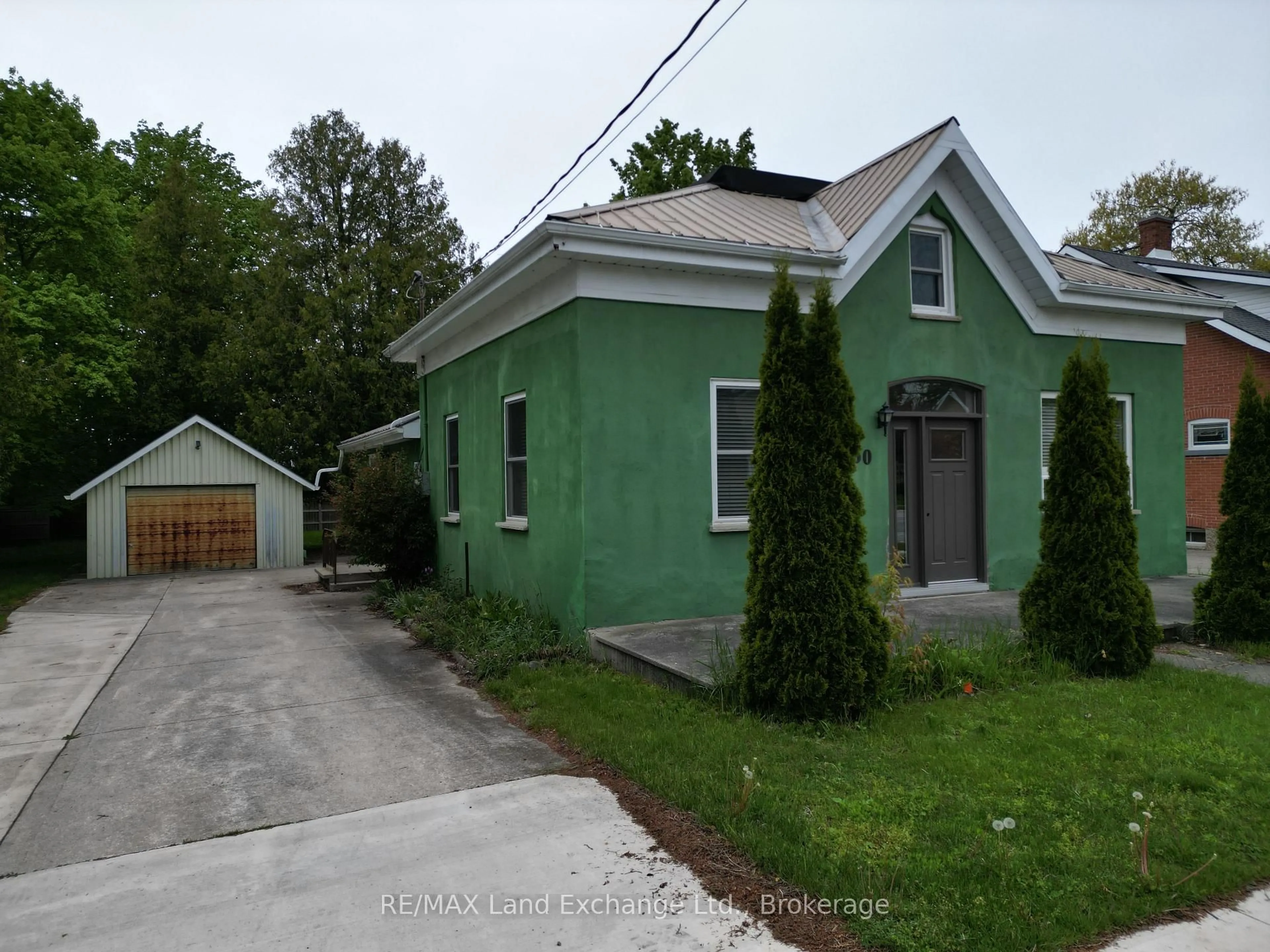 Unknown for 550 Queen St, Kincardine Ontario N2Z 2H9