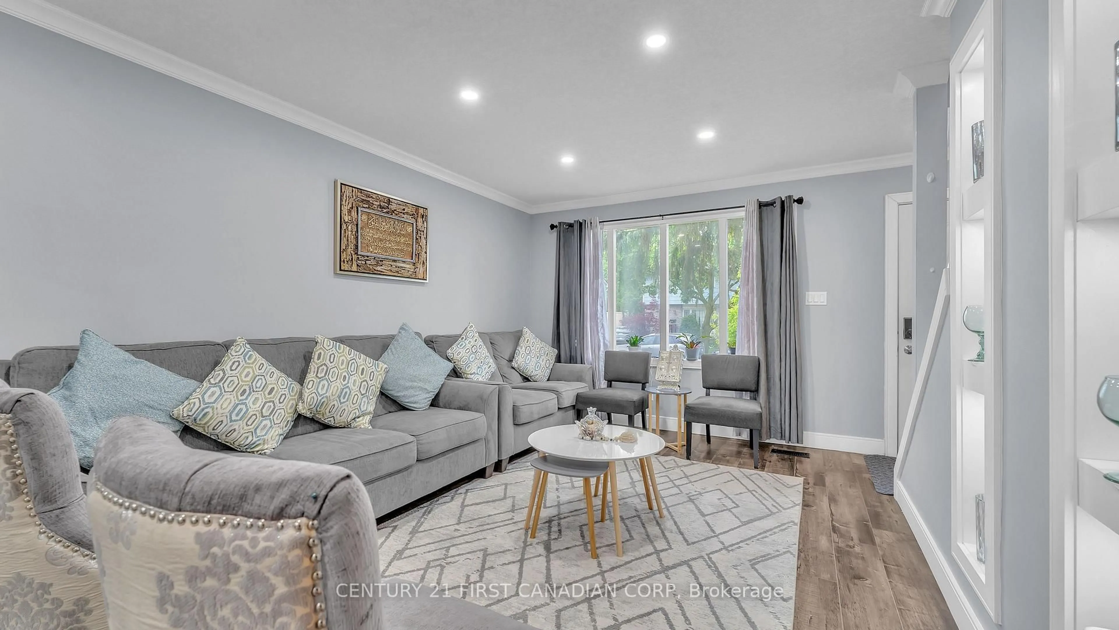 Living room with furniture, unknown for 158 Augusta Cres, London South Ontario N6E 2E1