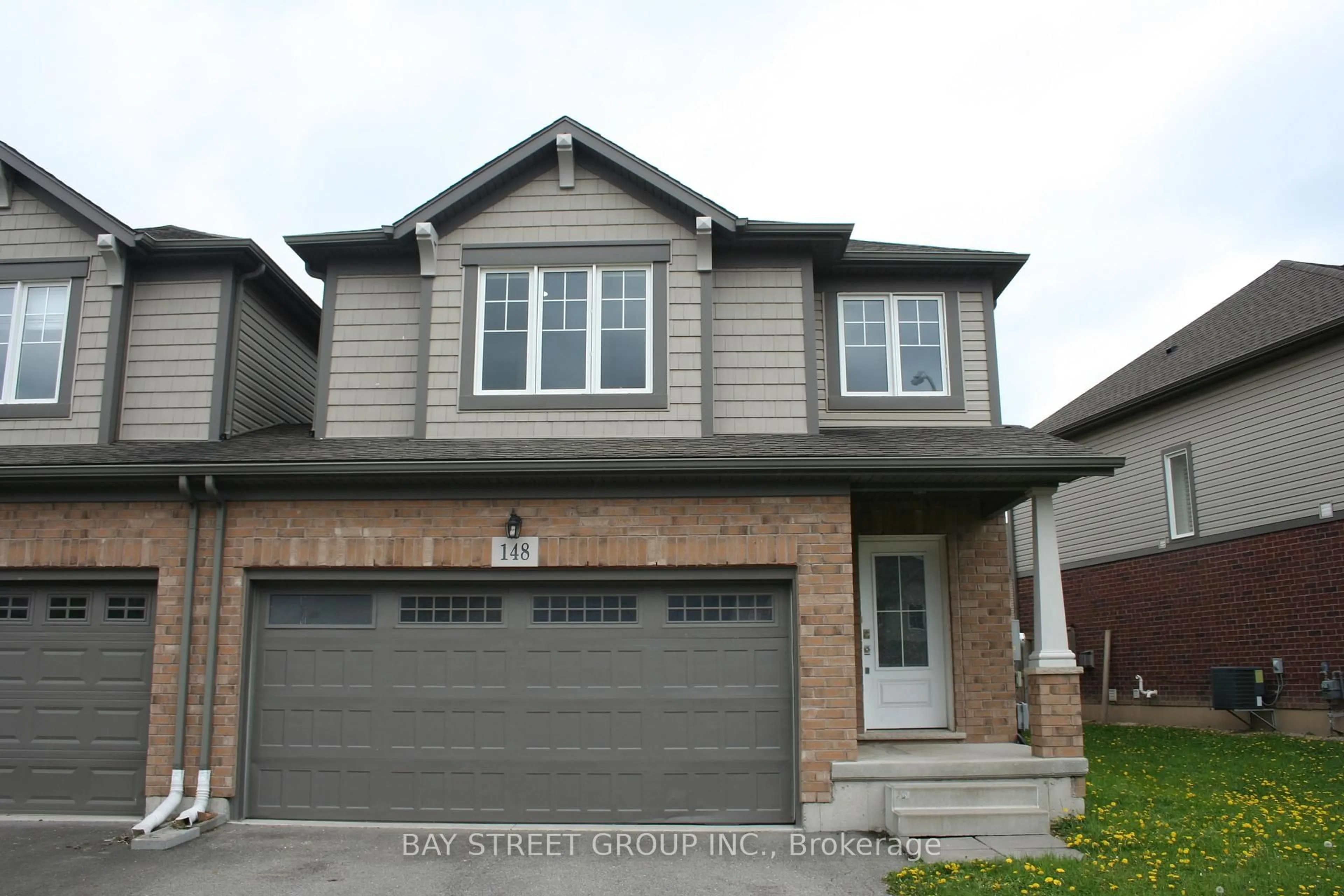 Home with brick exterior material, street for 148 Winterberry Blvd, Thorold Ontario L2V 0C1