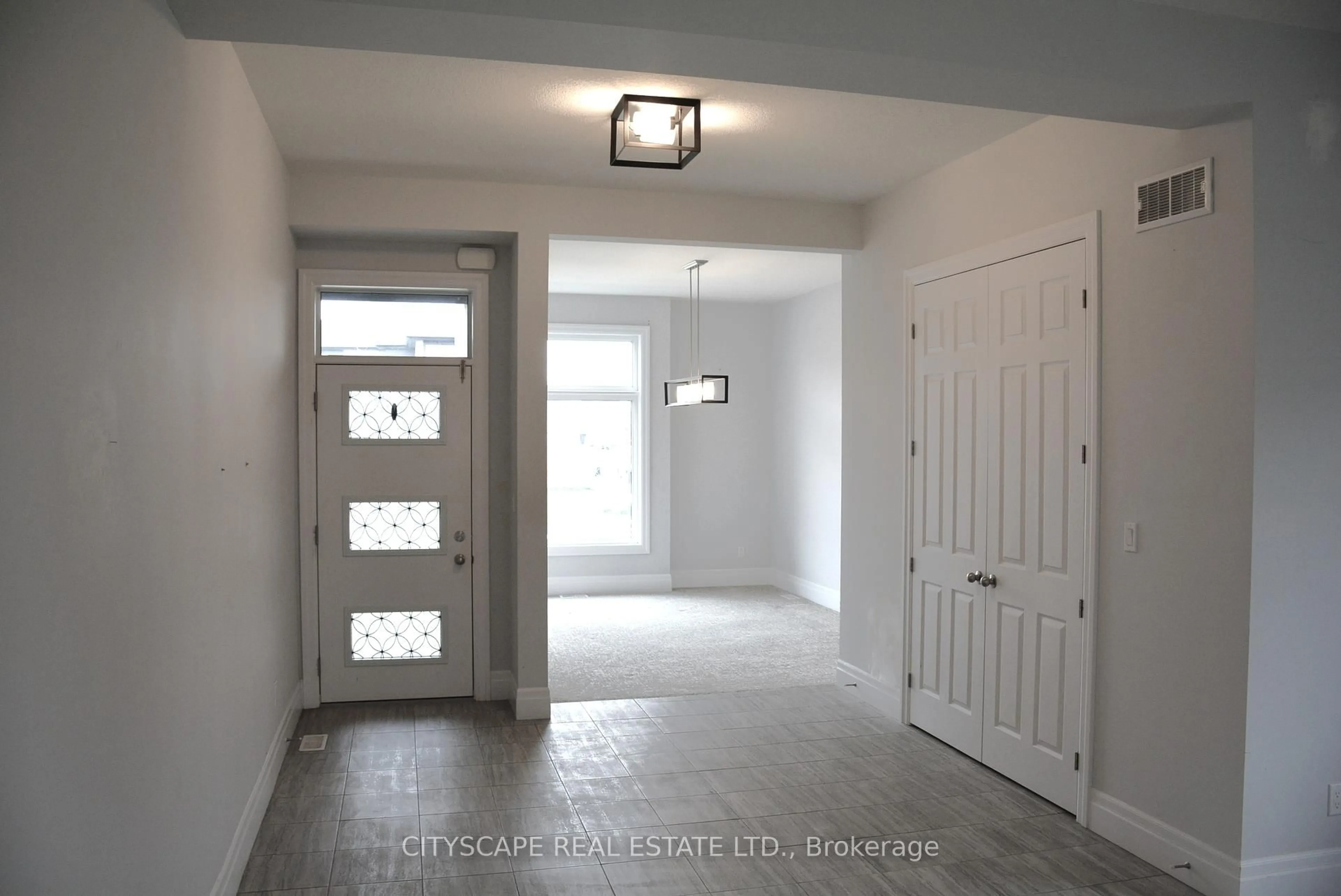 Indoor entryway for 5 Sass Cres, Brant Ontario N3L 0J3