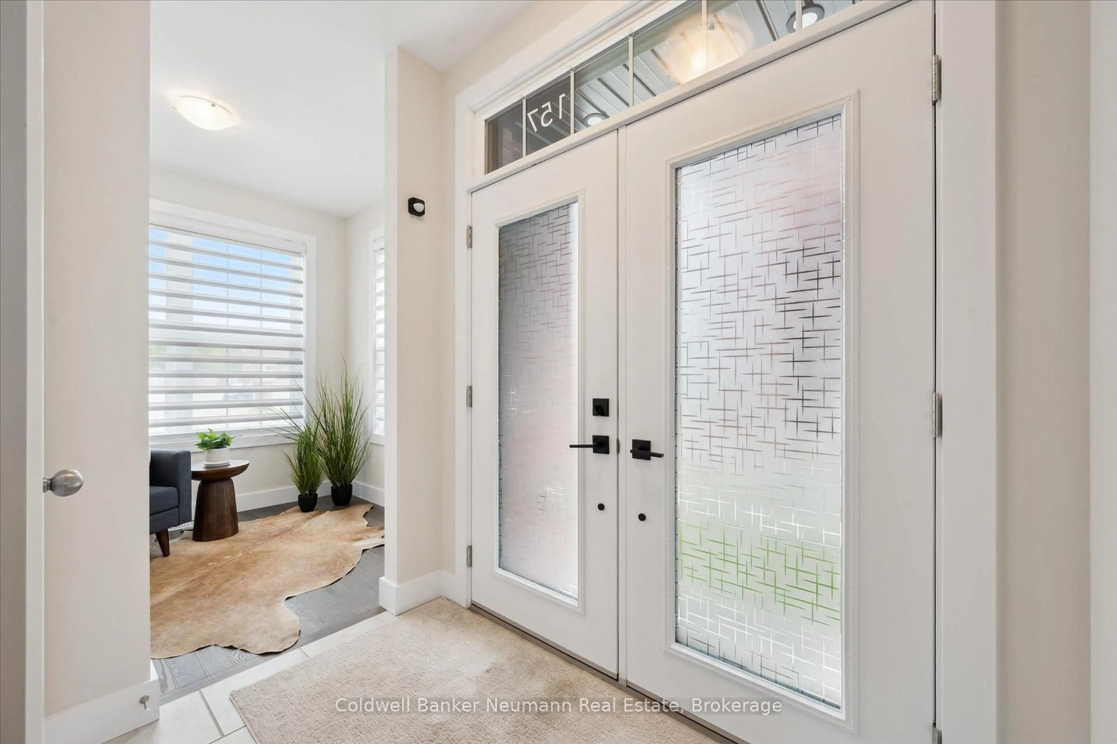Indoor entryway for 157 Morris St, Guelph Ontario N1E 0R2
