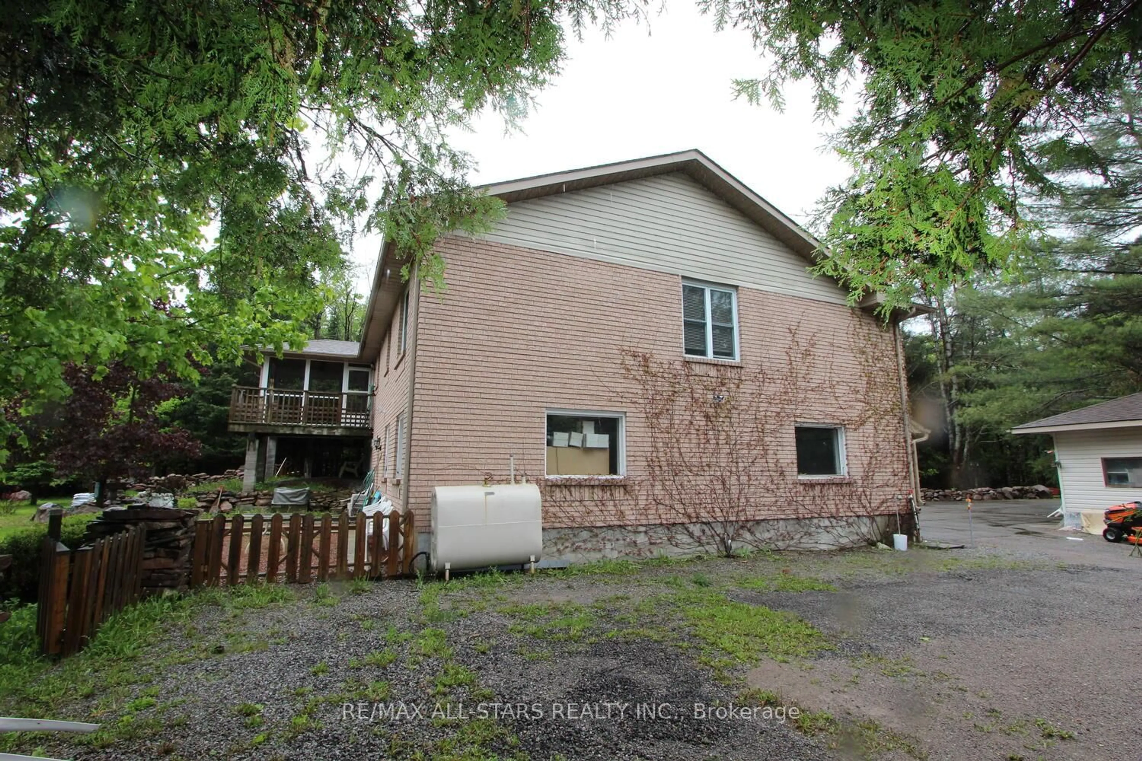 Unknown for 33 Tates Bay Rd, Trent Lakes Ontario K0M 1A0