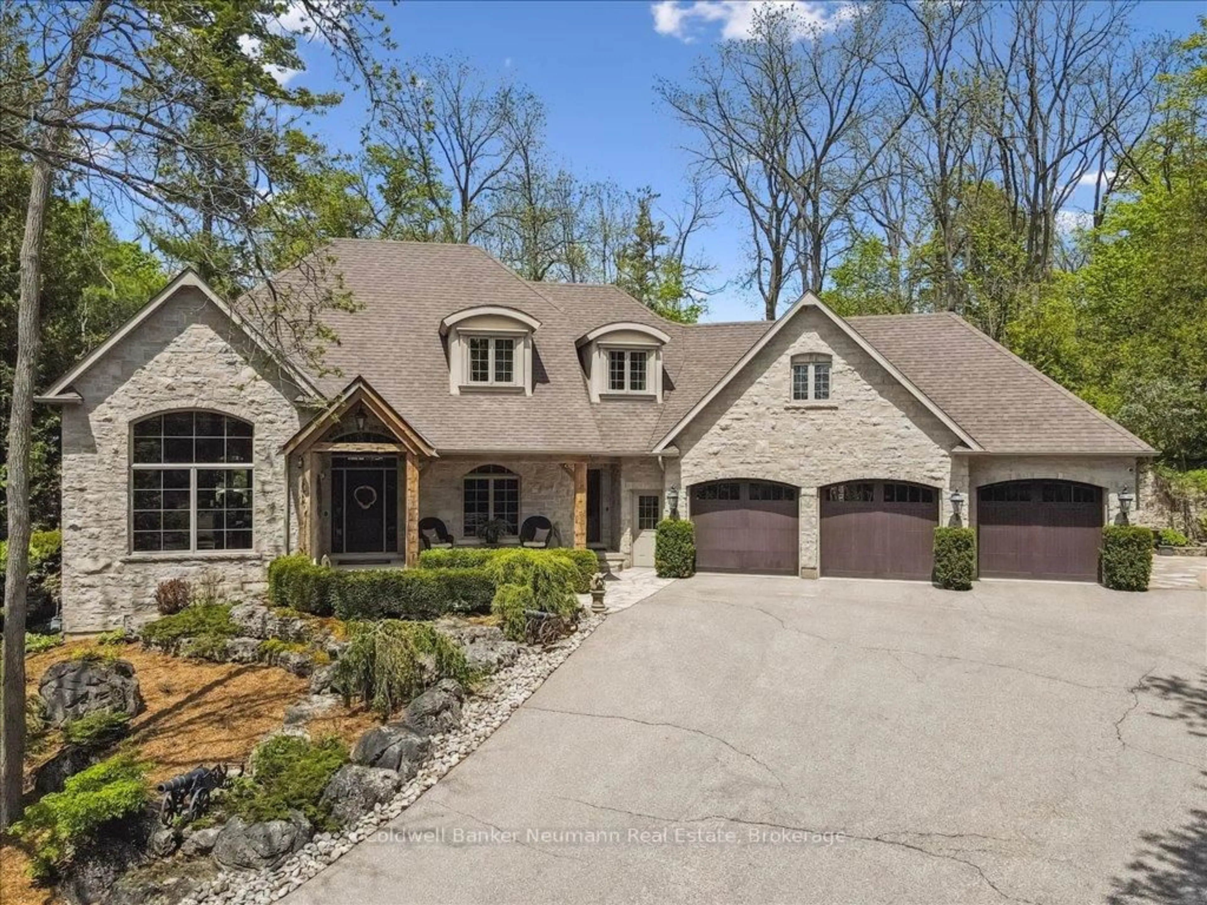 Home with brick exterior material, street for 198 Pasmore St, Guelph/Eramosa Ontario N0B 2K0