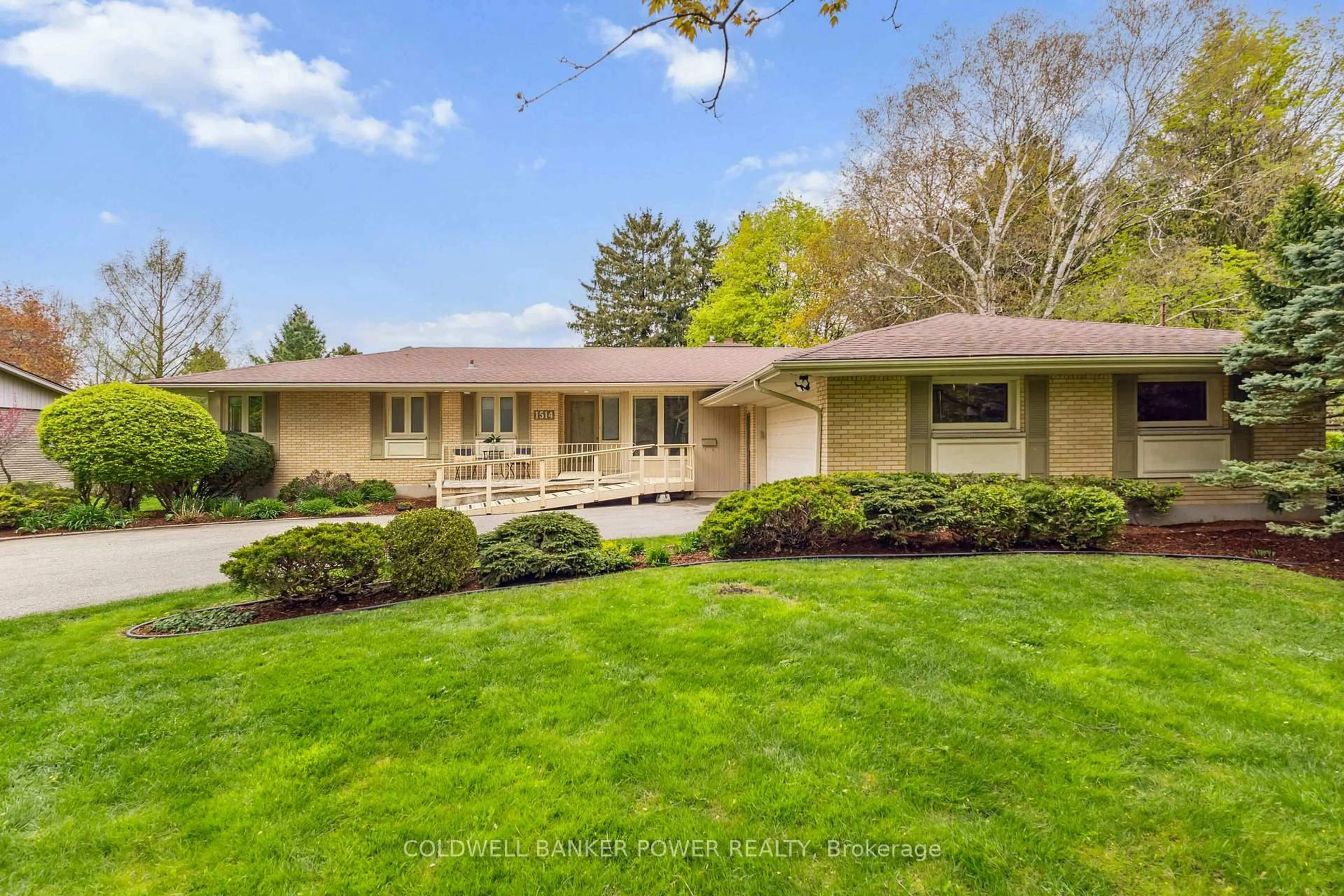 Unknown for 1514 Stoneybrook Cres, London North Ontario N5X 1C5