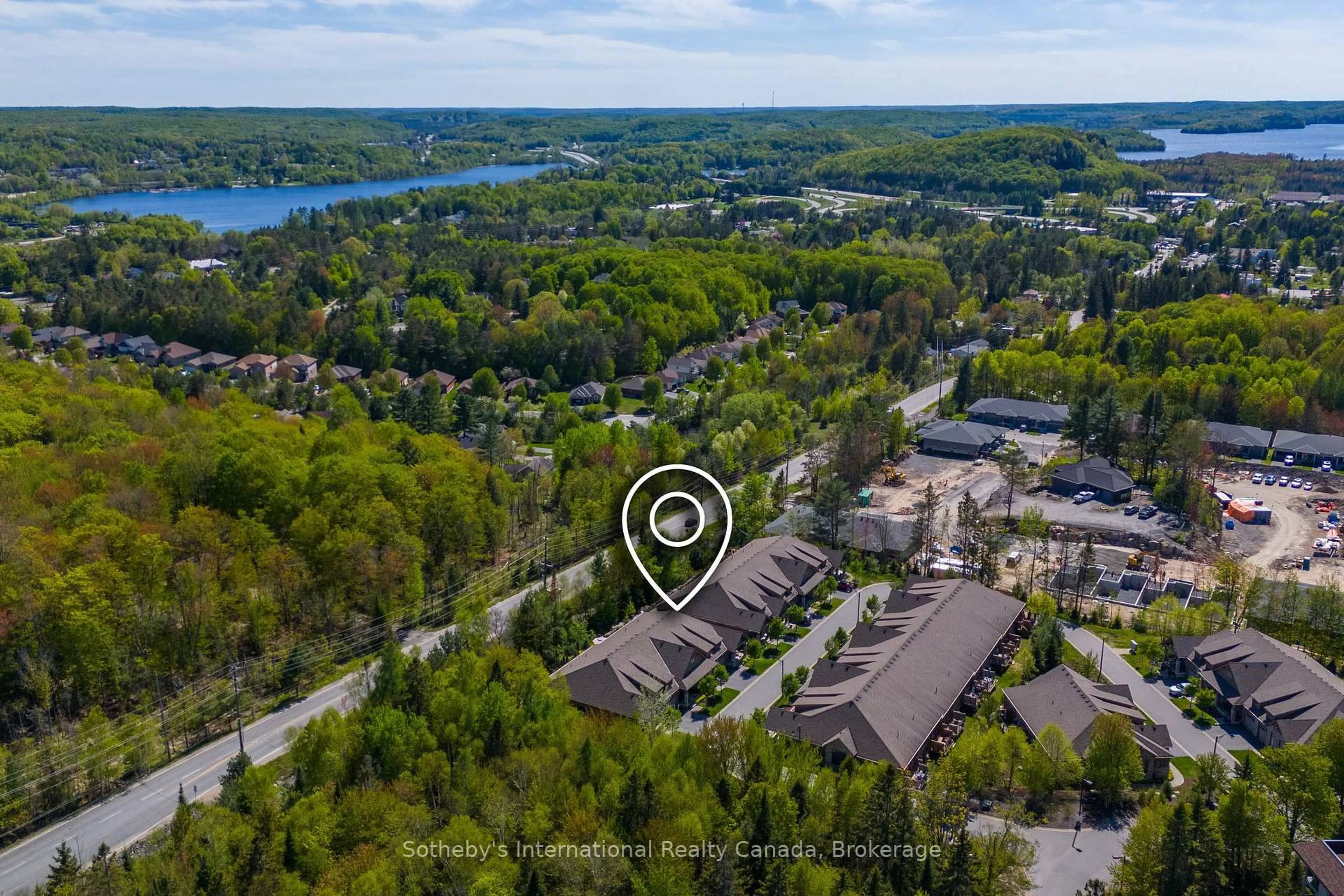 A pic from outside/outdoor area/front of a property/back of a property/a pic from drone, water/lake/river/ocean view for 30 Serenity Place Cres, Huntsville Ontario P1H 0C4