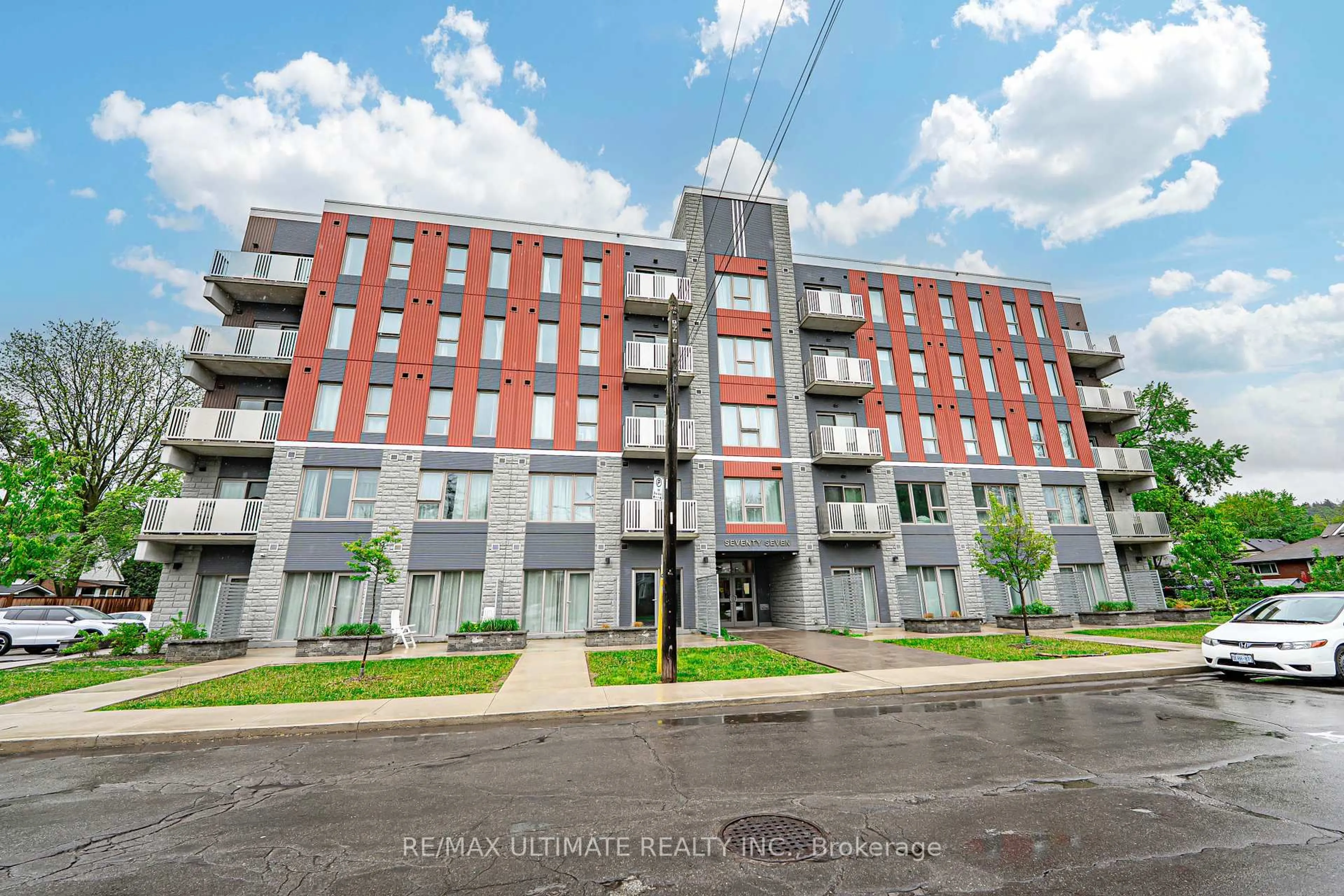 Patio, building for 77 Leland St #401, Hamilton Ontario L8S 3A1