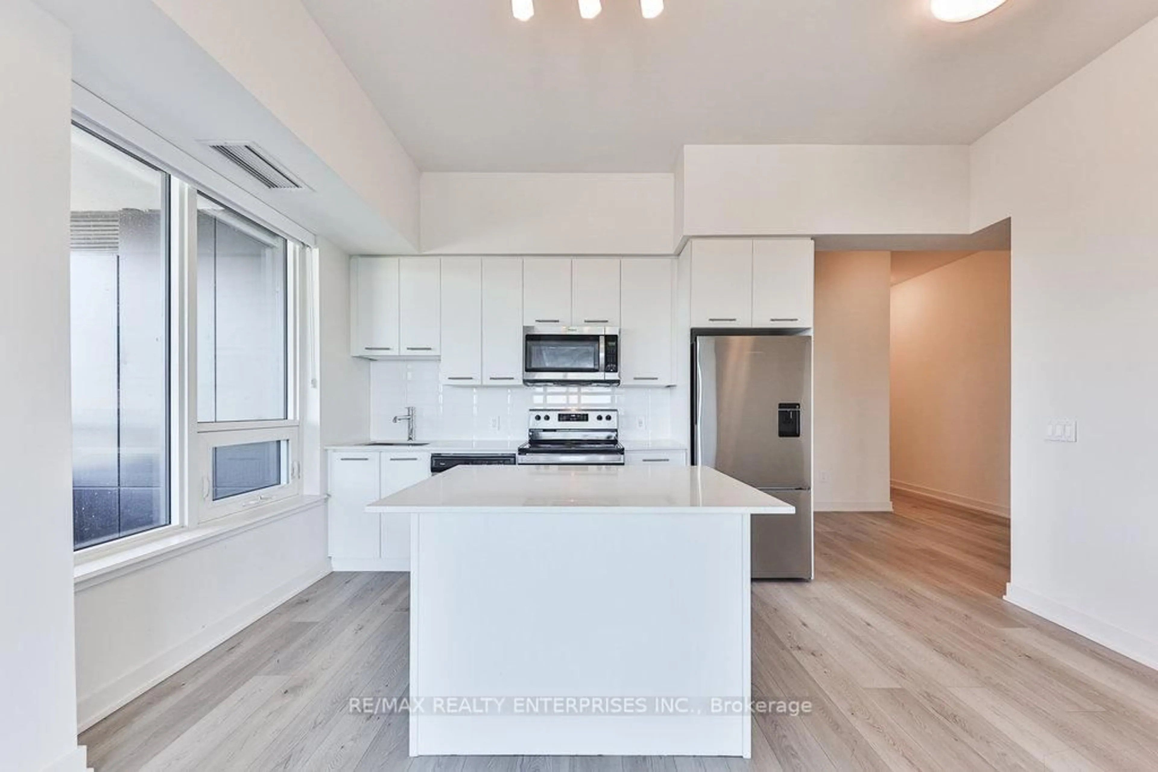 Open concept kitchen, unknown for 385 Winston Rd #408, Grimsby Ontario L3M 0J3