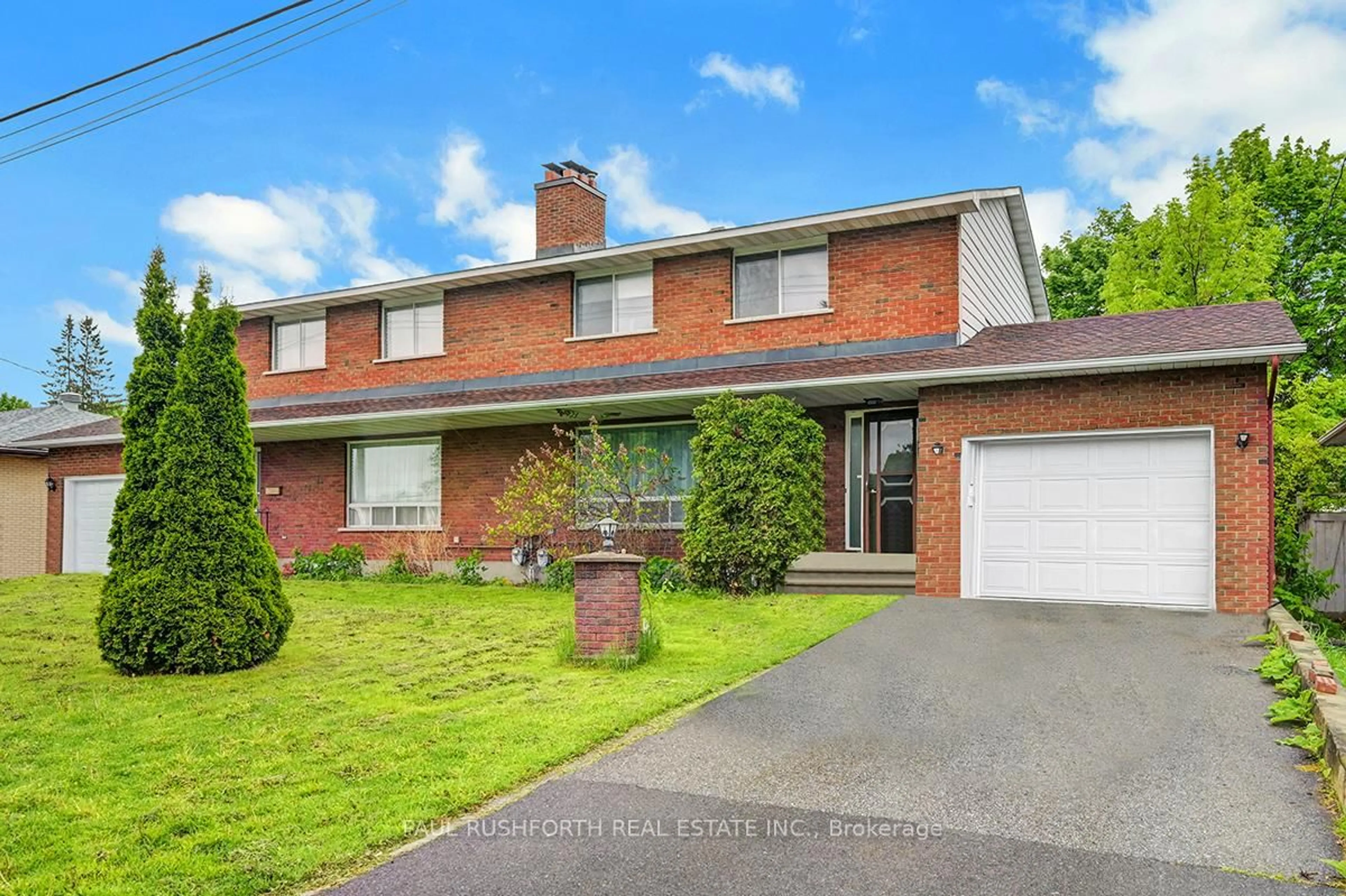 Home with brick exterior material, street for 40 Ashburn Dr, Ottawa Ontario K2E 6N3