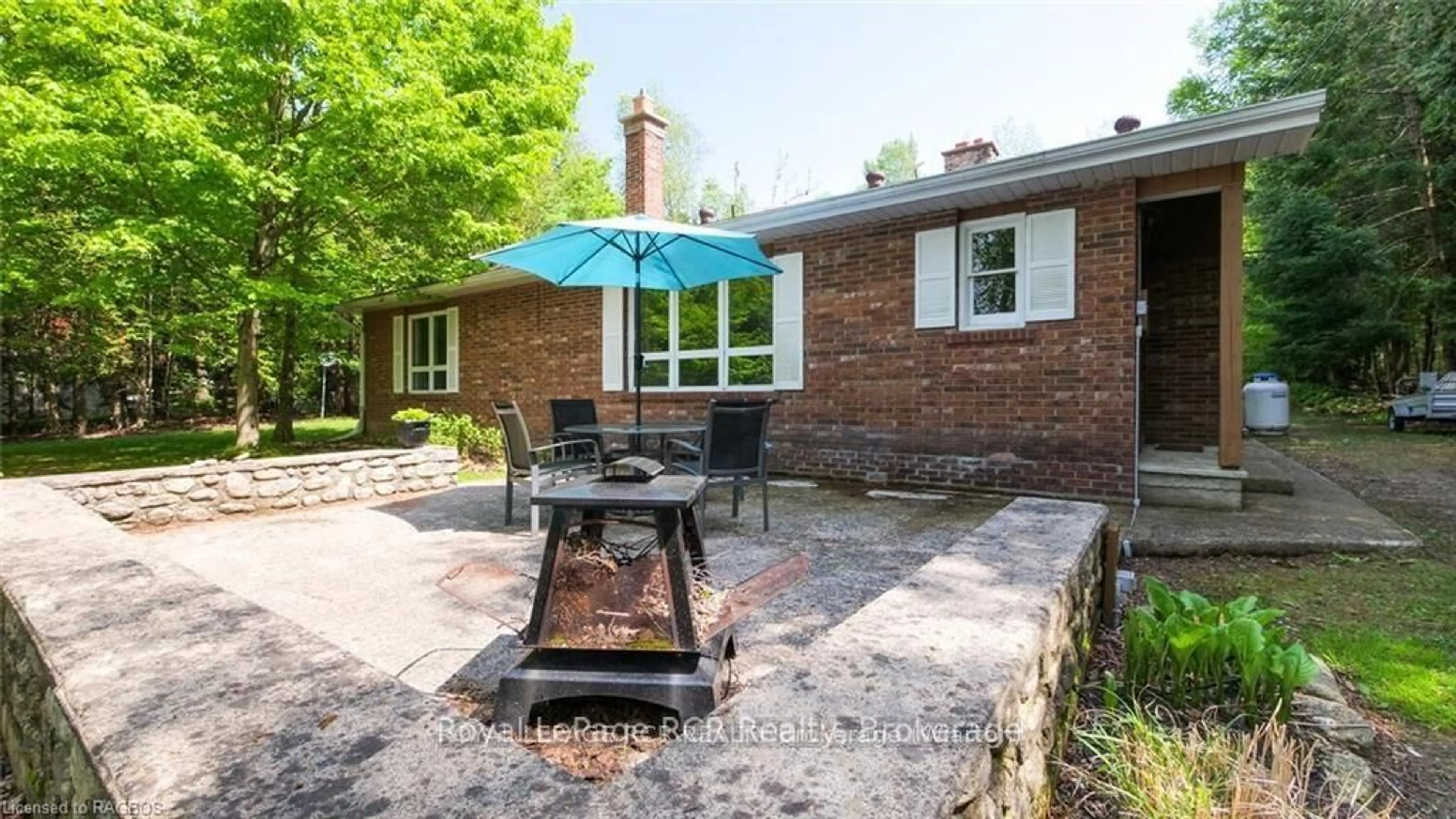 Patio, street for 72 SOUTH SHORE Rd, Northern Bruce Peninsula Ontario N0H 1W0