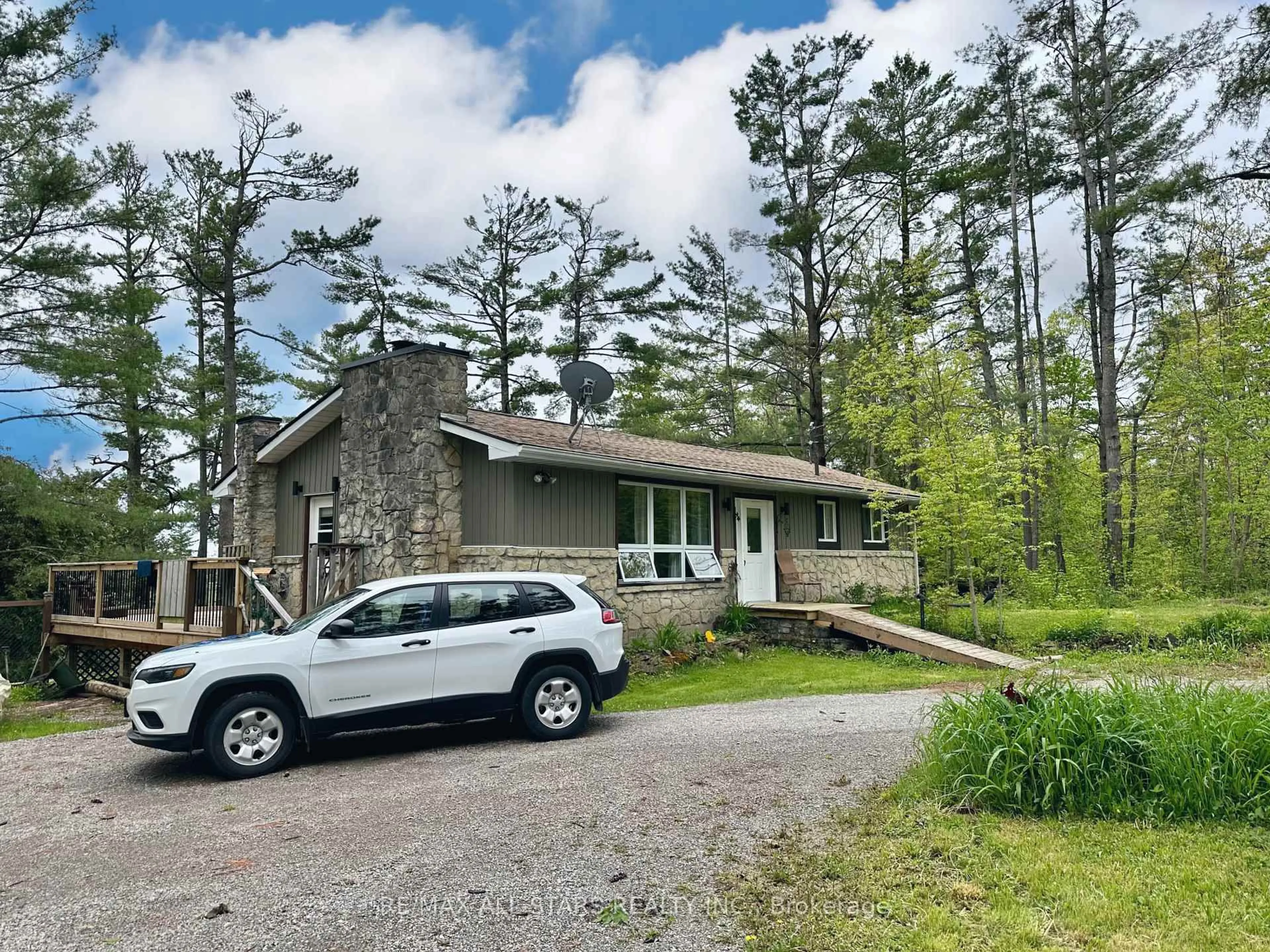 A pic from outside/outdoor area/front of a property/back of a property/a pic from drone, street for 71 Laxton Twp 4th Line, Kawartha Lakes Ontario K0M 2B0