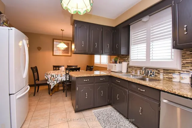 Additional property image - 18 Villa Crt