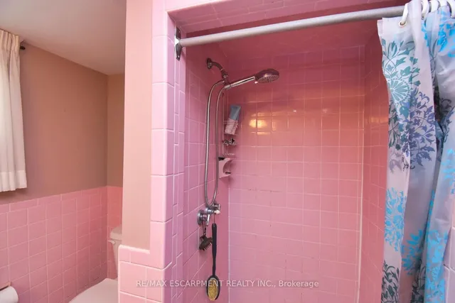Additional property image - 18 Villa Crt