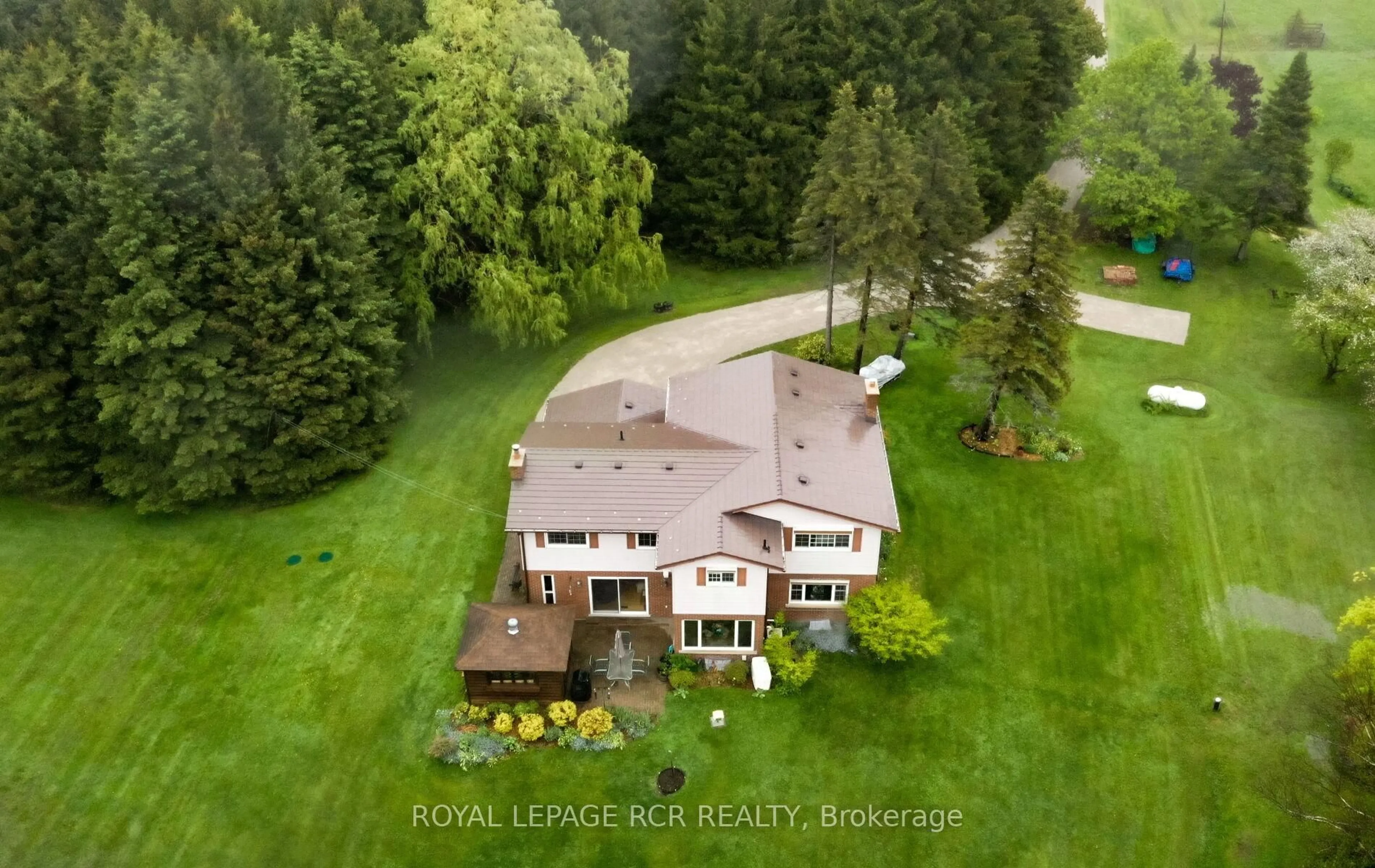 A pic from outside/outdoor area/front of a property/back of a property/a pic from drone, water/lake/river/ocean view for 553580 Mono Amaranth Town Line, Amaranth Ontario L9W 0S9