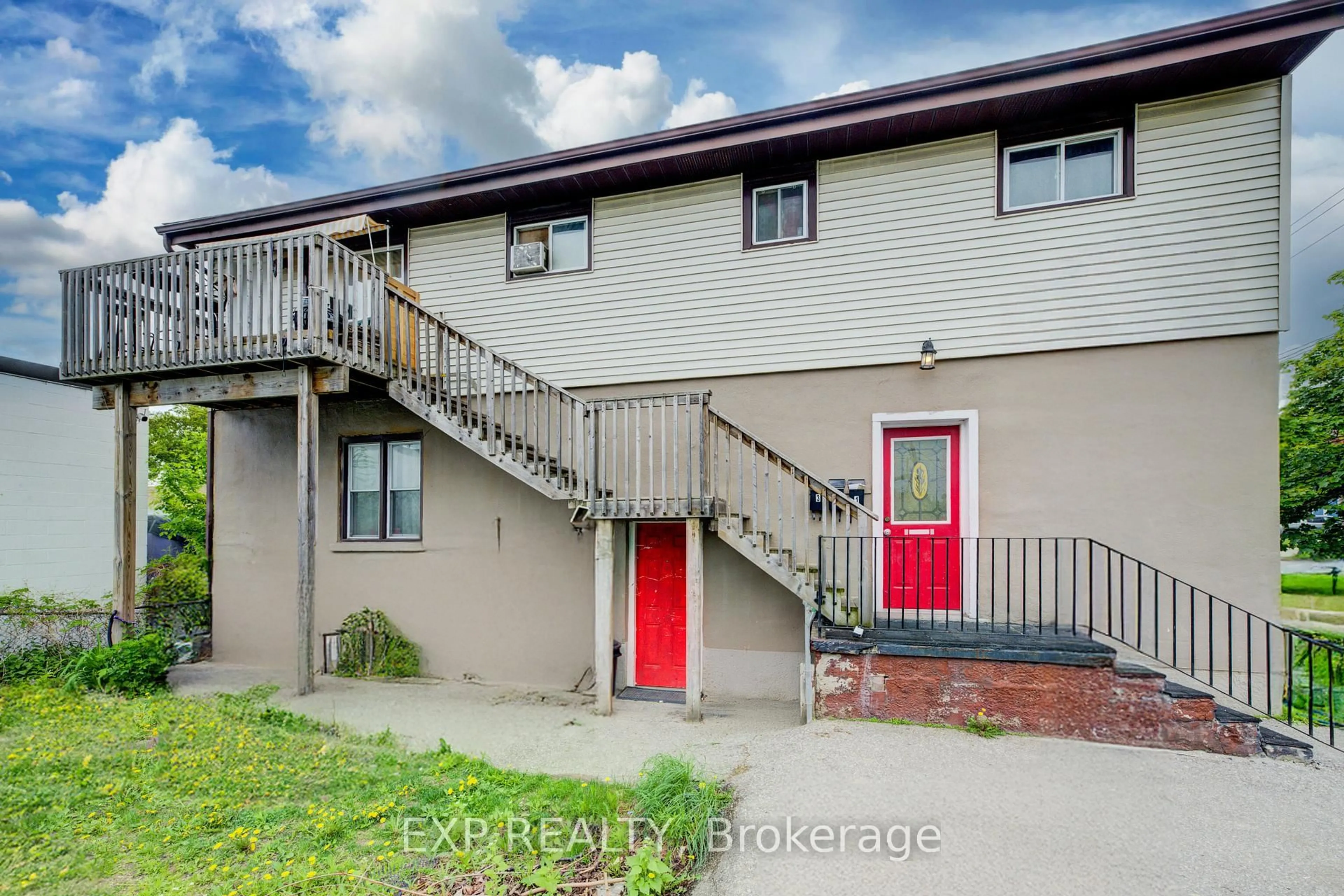 Unknown for 324 Maple Ave, Kitchener Ontario N2H 4X1