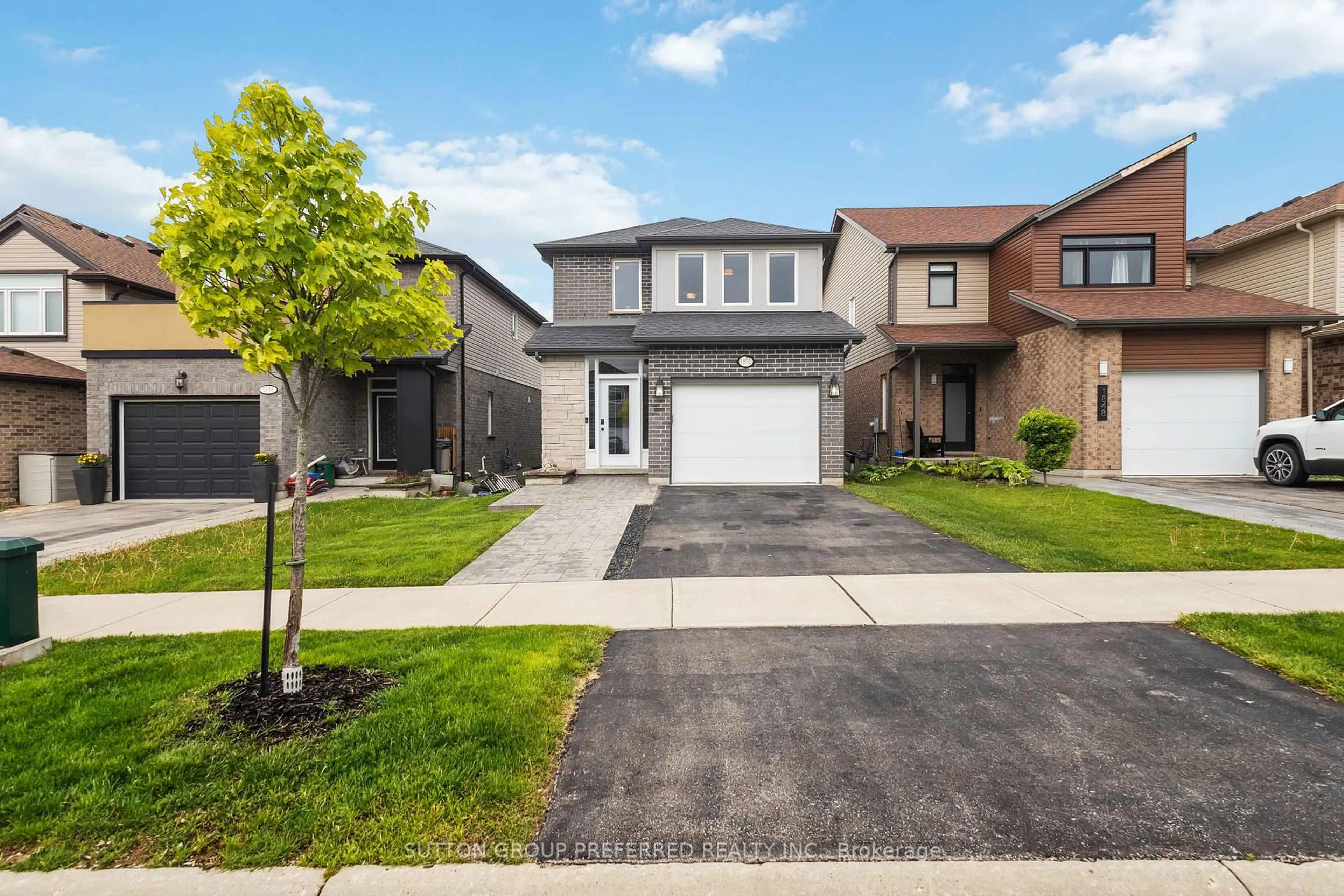 Home with brick exterior material, street for 1852 Foxridge Cres, London North Ontario N6G 0L7