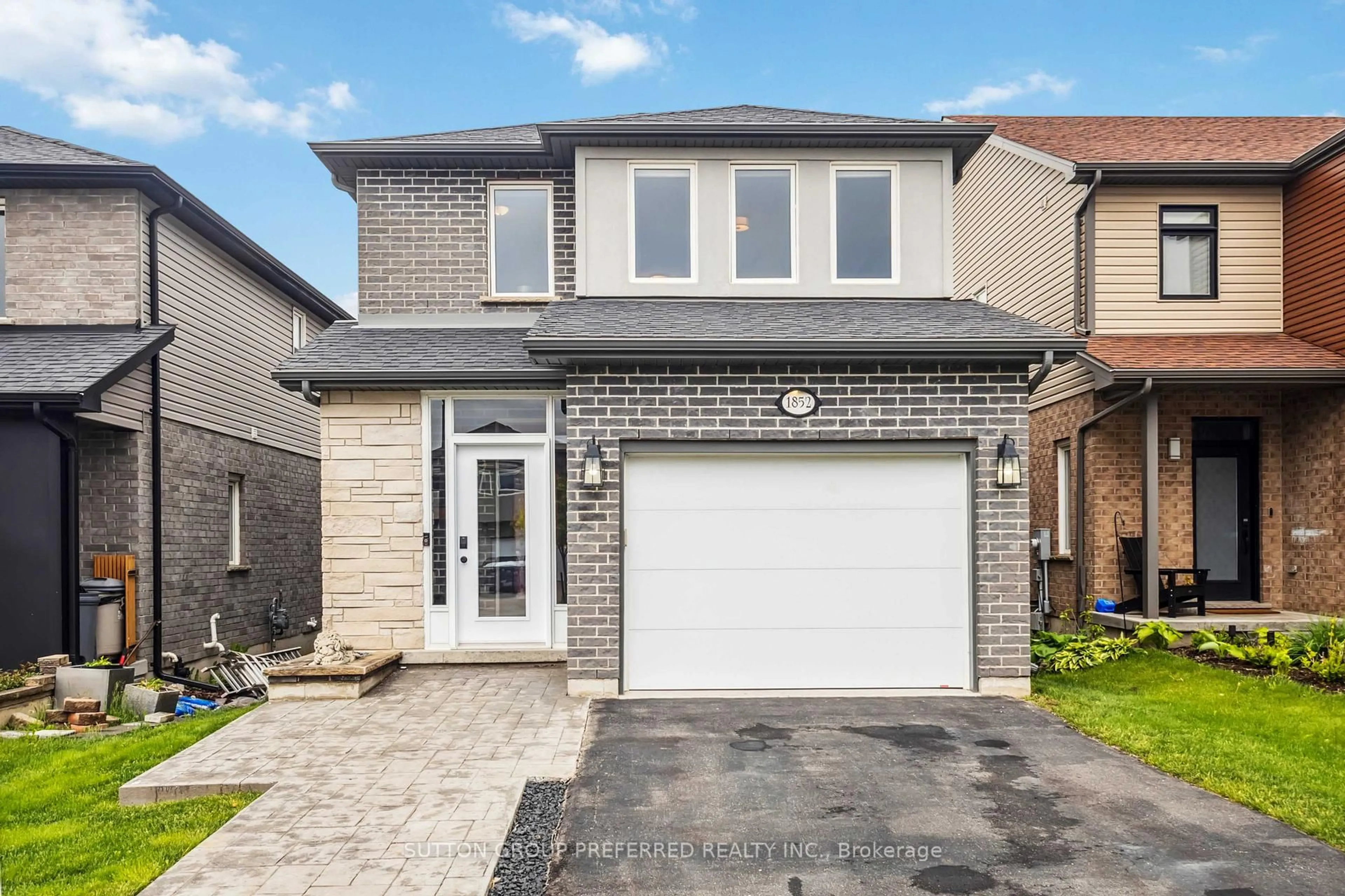 Home with brick exterior material, street for 1852 Foxridge Cres, London North Ontario N6G 0L7