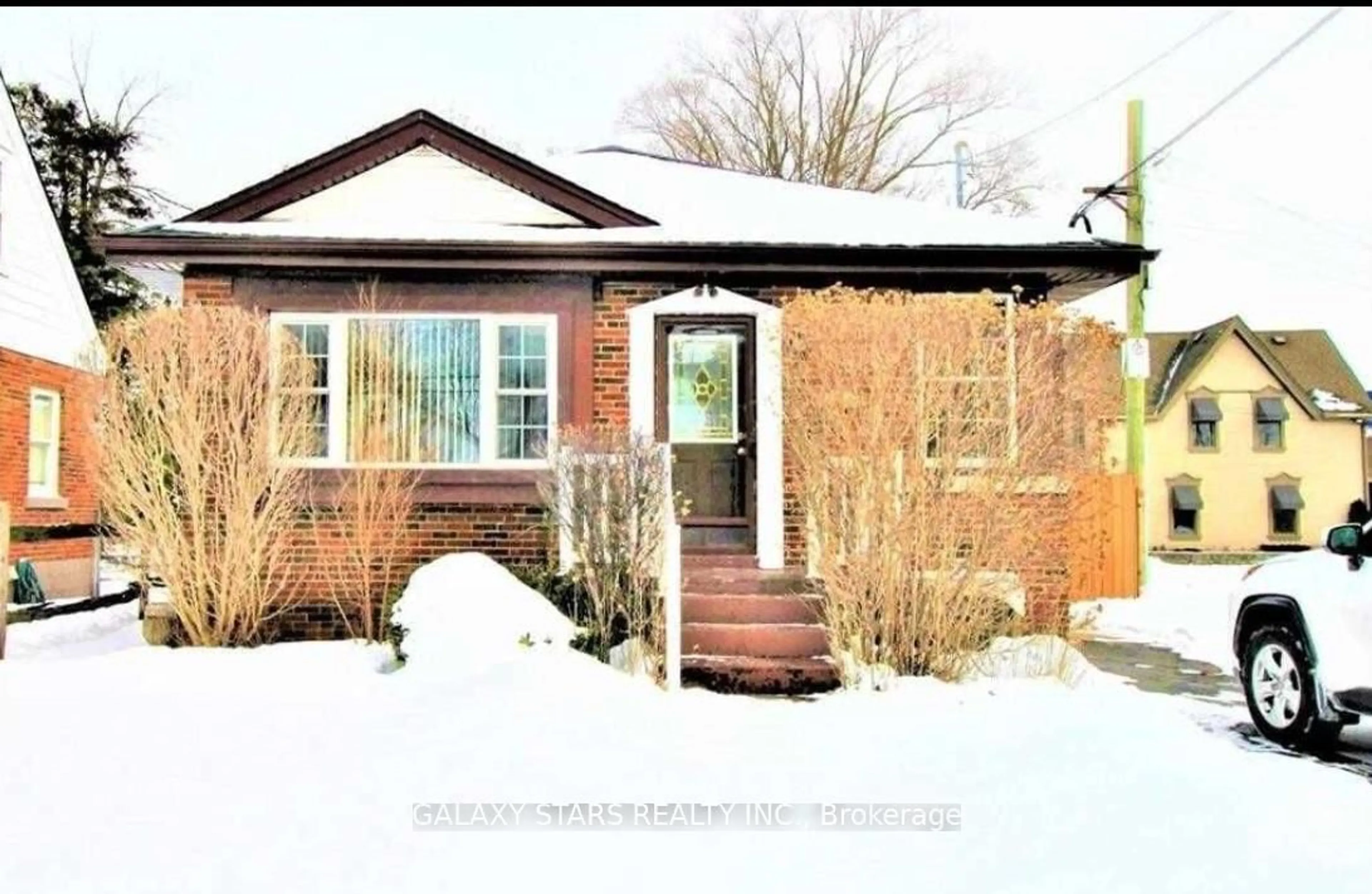 Unknown for 16 Kingsmount St, Hamilton Ontario L8S 3L3