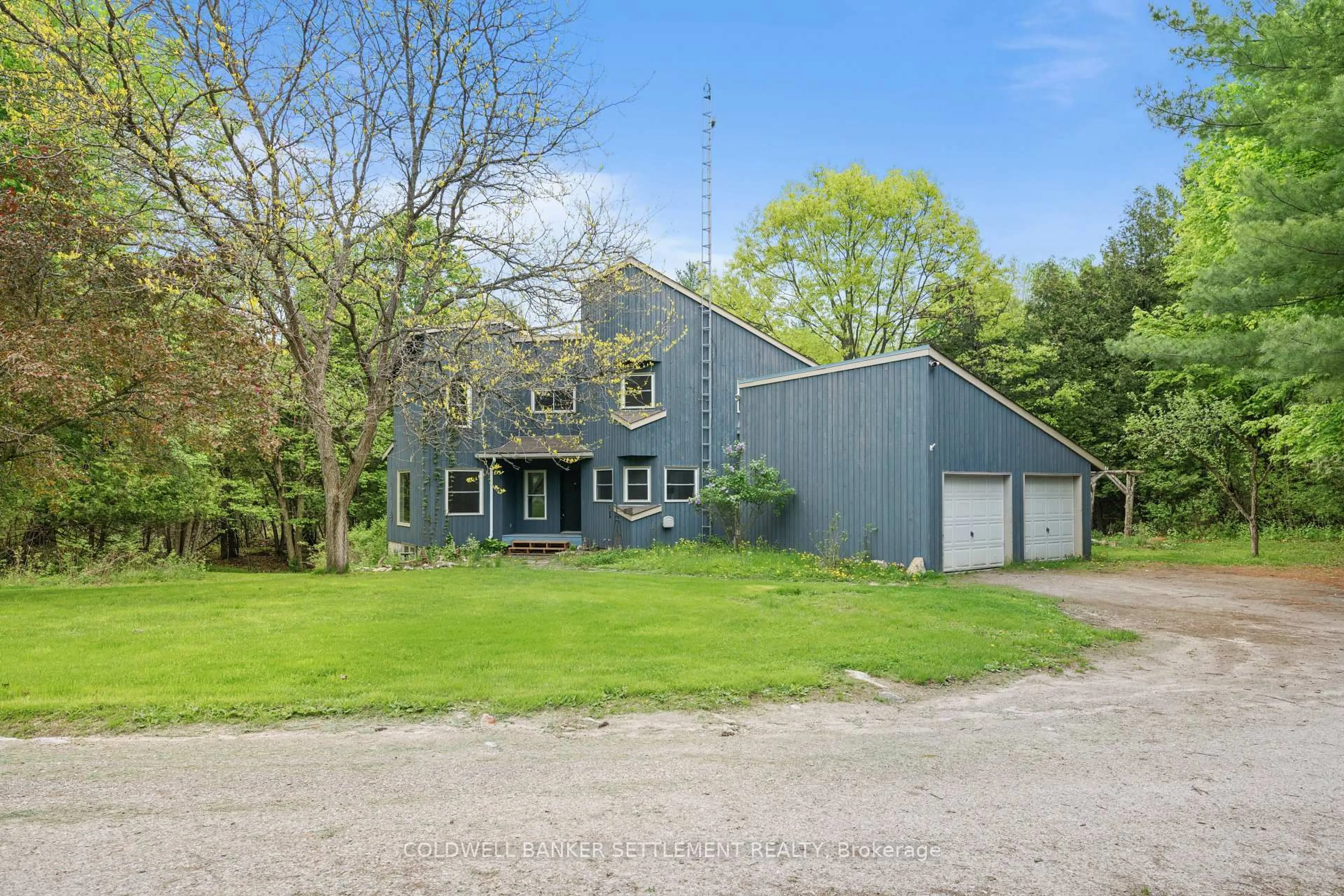A pic from outside/outdoor area/front of a property/back of a property/a pic from drone, building for 152 Otty Way, Perth Ontario K7H 0E3