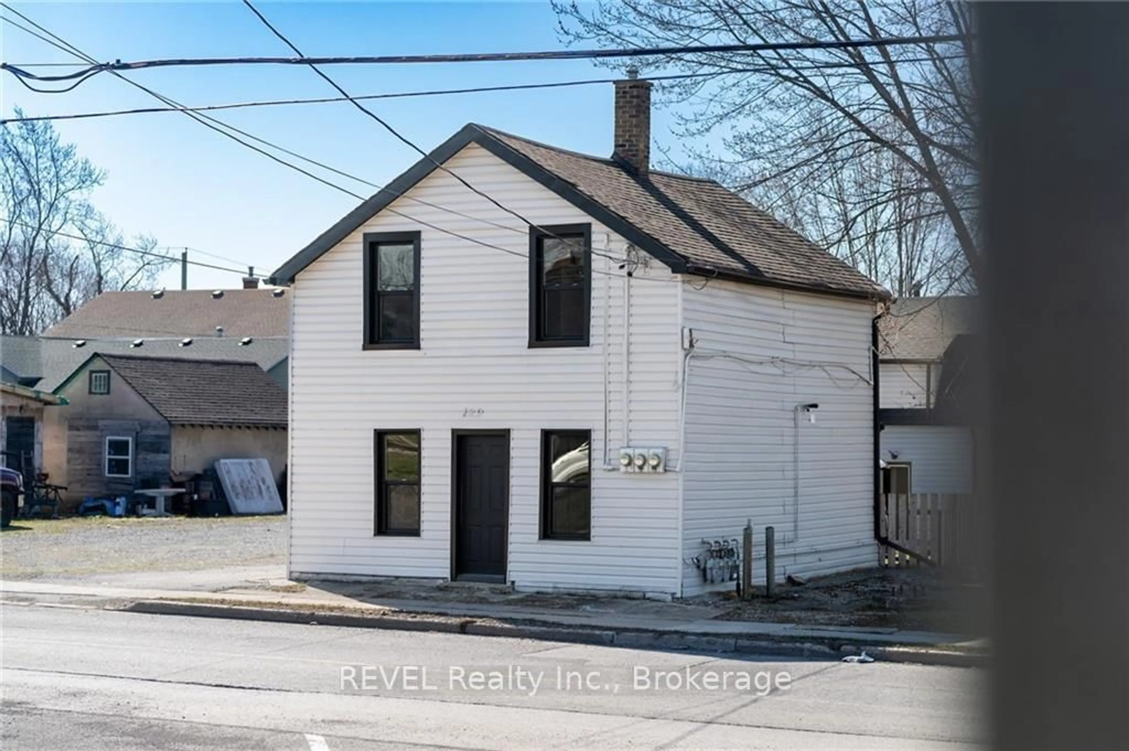 Unknown for 129 Durham St, Port Colborne Ontario L3K 1E1