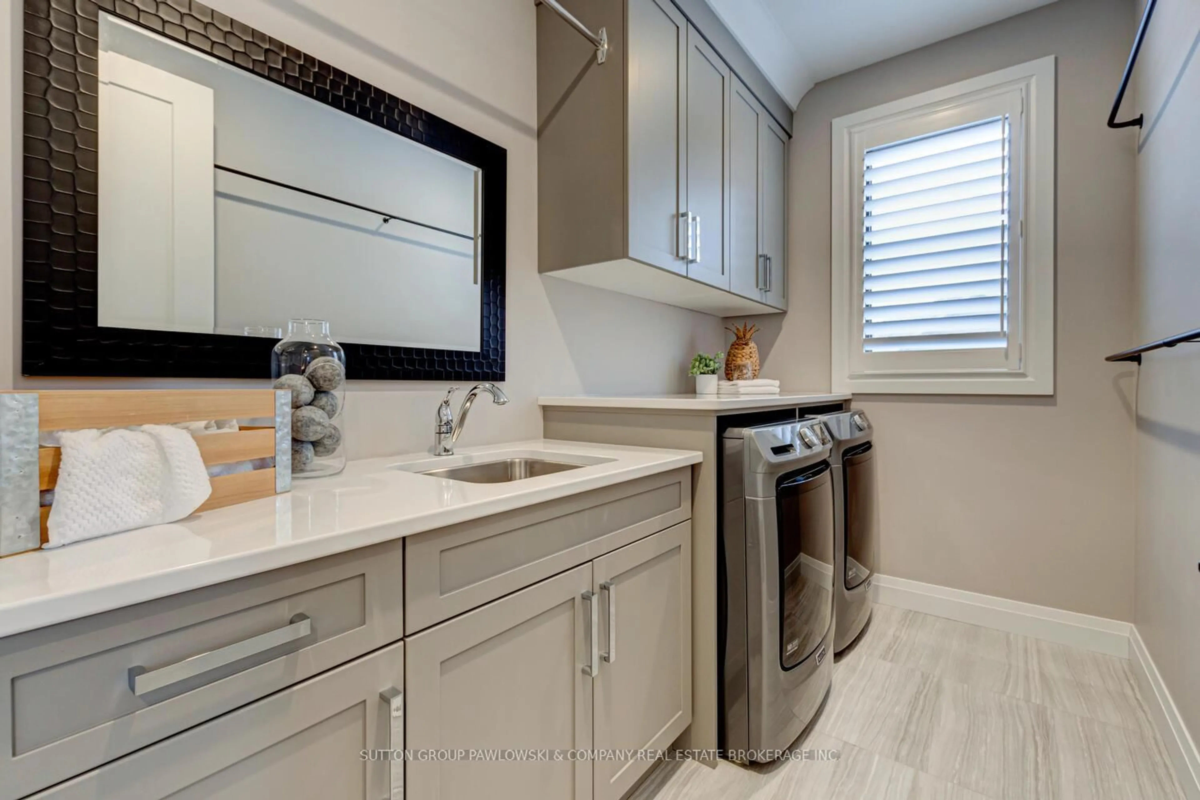 Laundry room for 101 ALLISTER Dr #LOT #26, Middlesex Centre Ontario N0L 1R0
