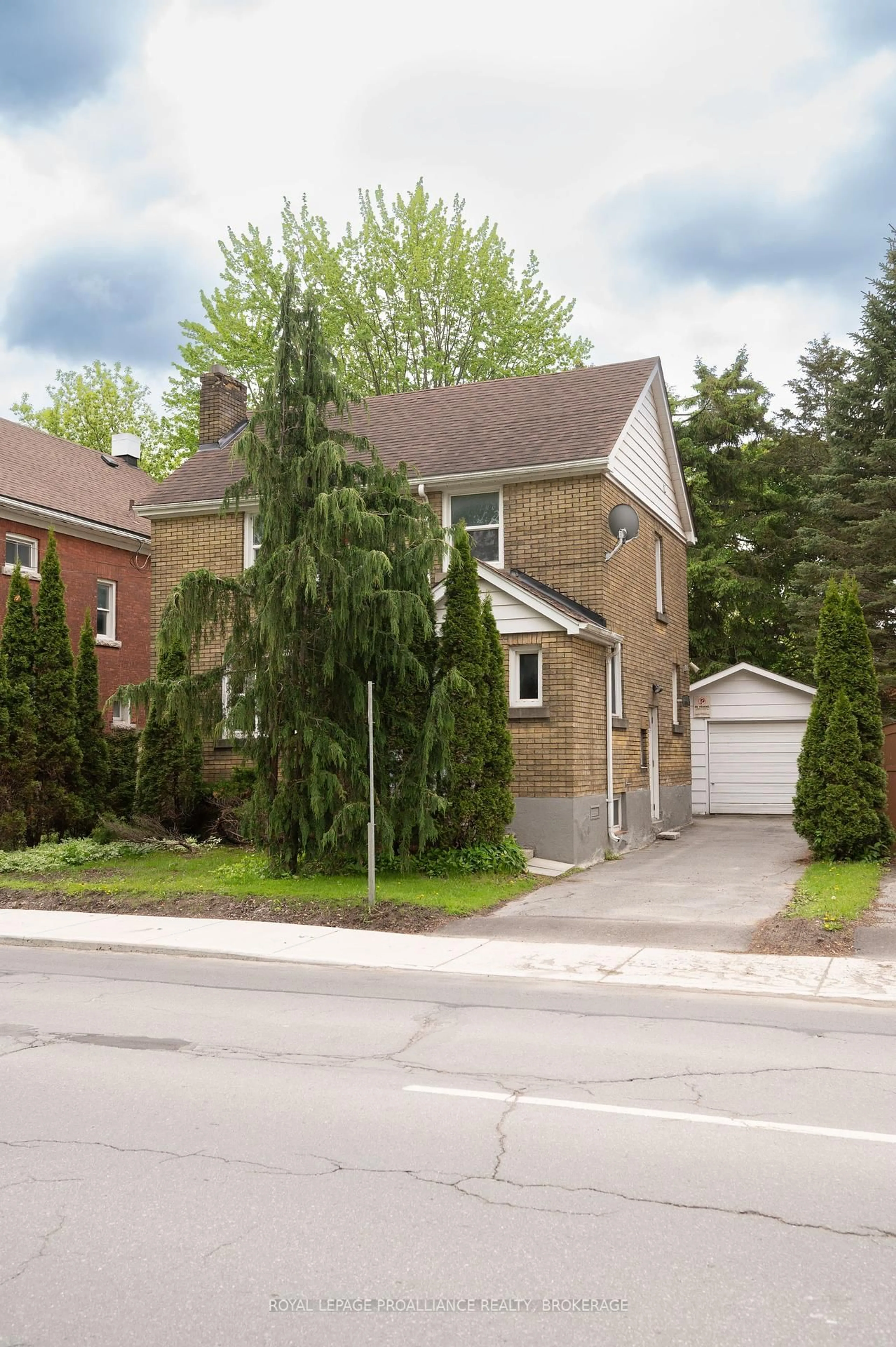 Home with brick exterior material, street for 500 Brock St, Kingston Ontario K7L 1T7
