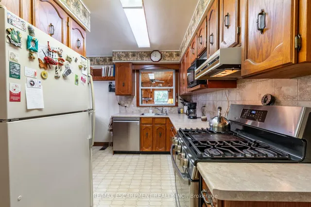 Additional property image - 35 Kemp Dr