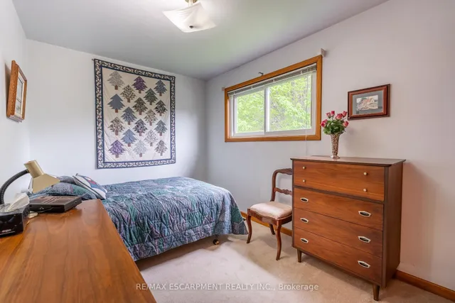 Additional property image - 35 Kemp Dr