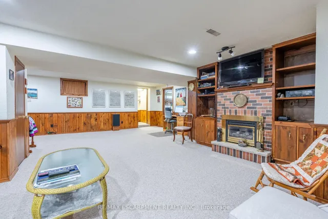 Additional property image - 35 Kemp Dr