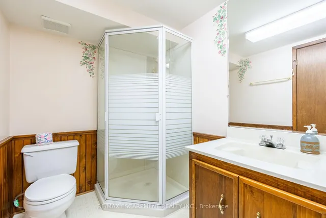 Additional property image - 35 Kemp Dr