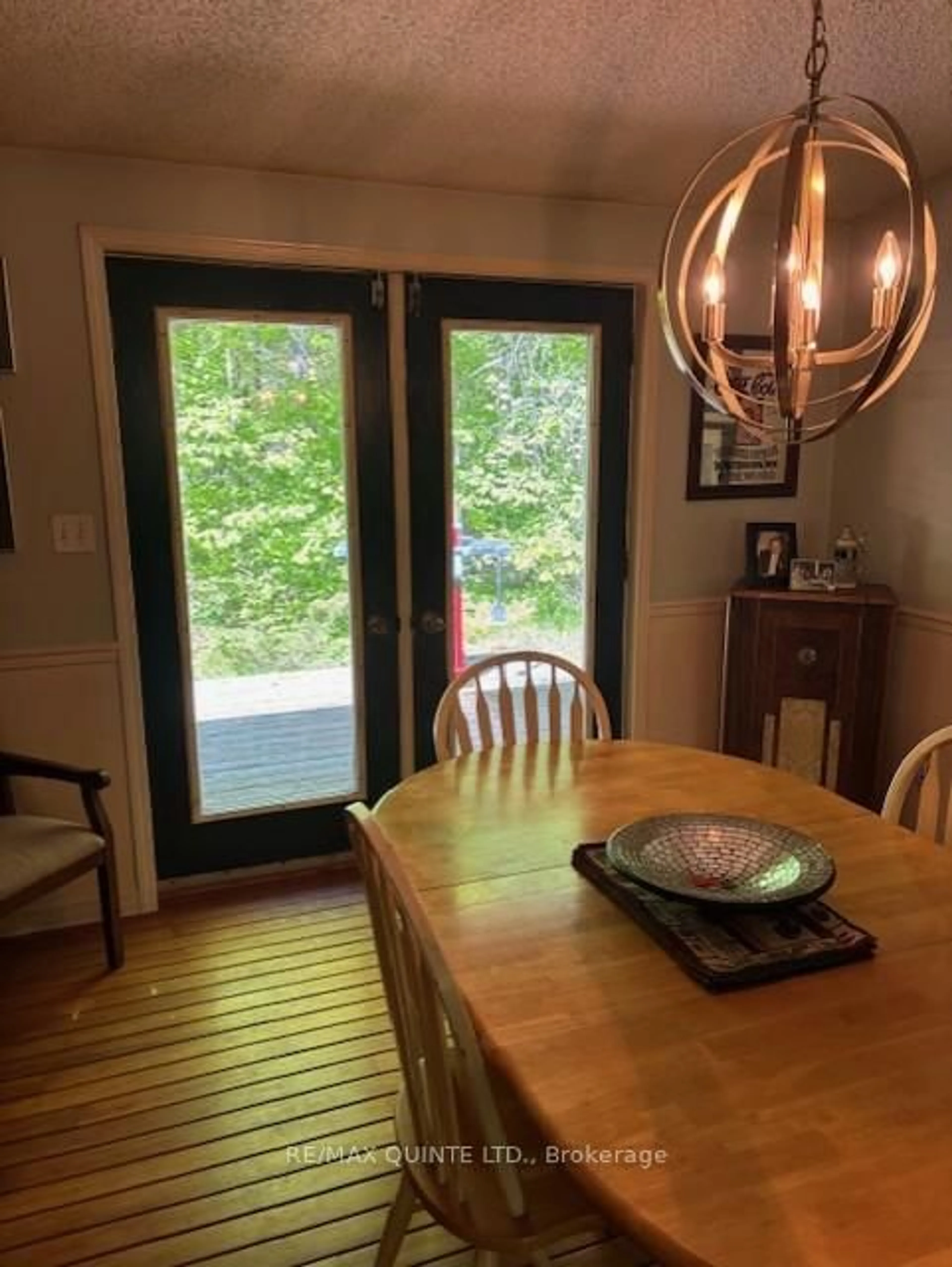 Dining room, wood/laminate floor for 47 Reynolds Rd, Madoc Ontario K0K 2K0
