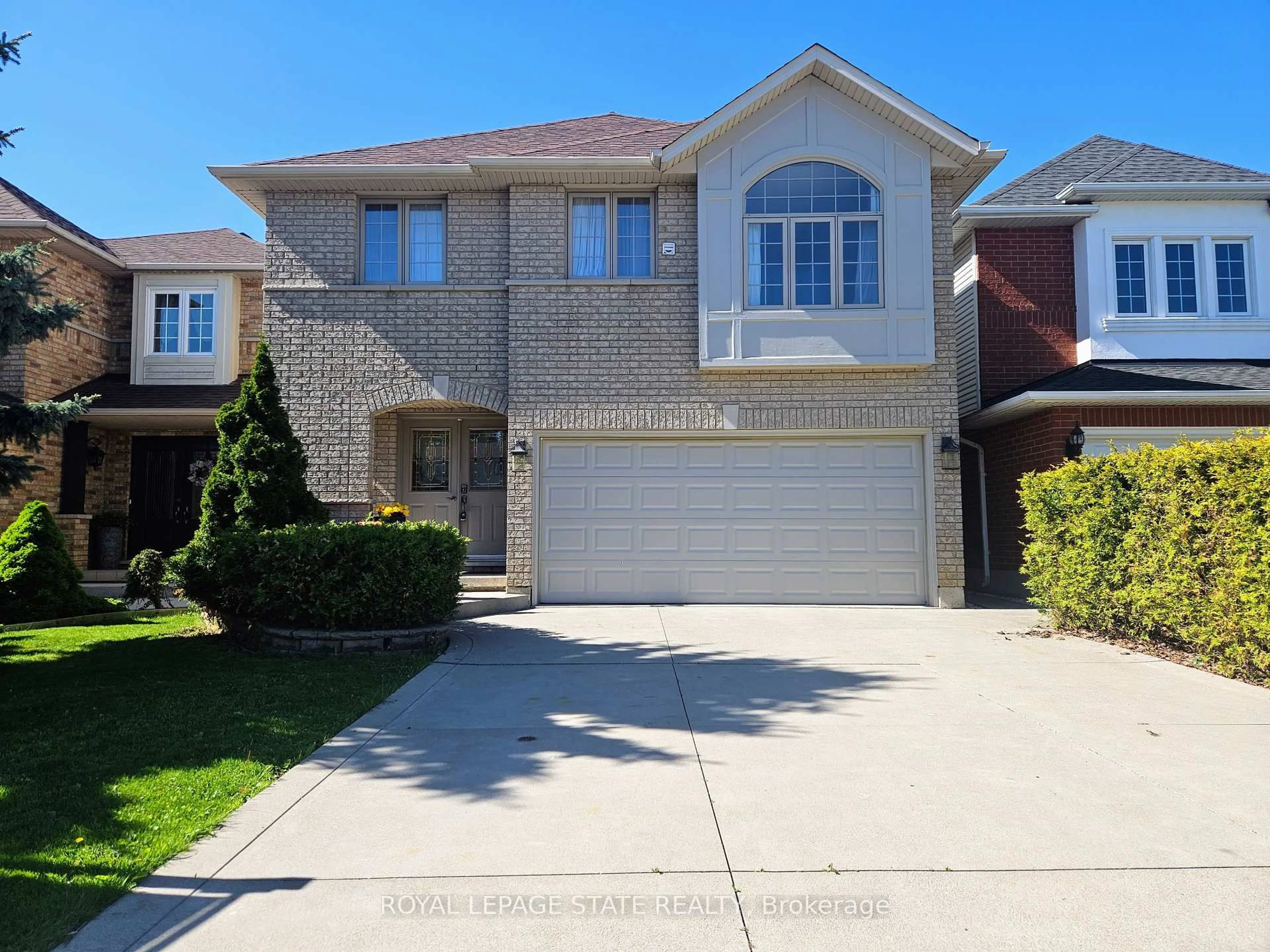 Home with brick exterior material, street for 19 Claudette Gate, Hamilton Ontario L9B 2S3