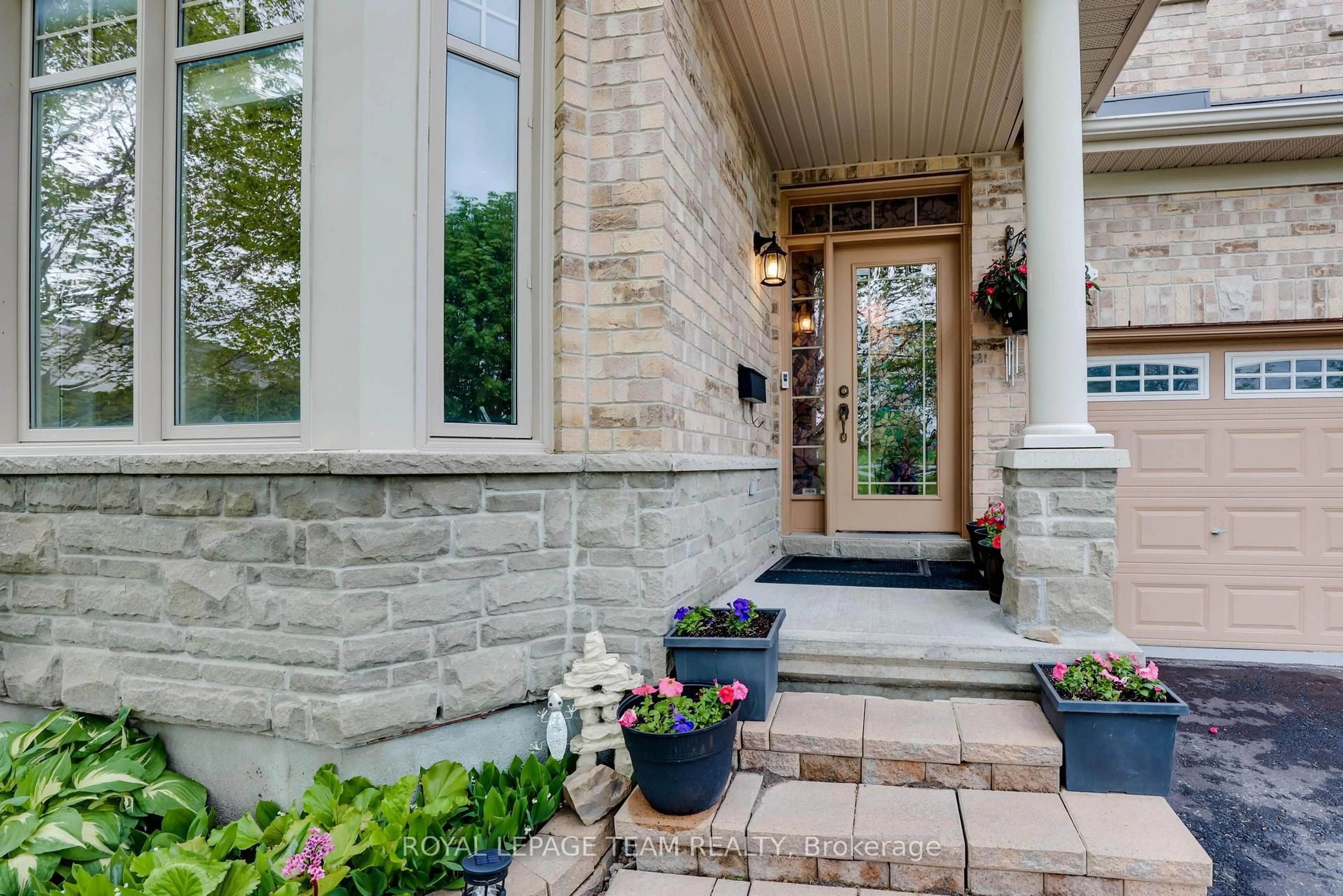 Home with brick exterior material, street for 438 Brunskill Way, Kanata Ontario K2T 0B1