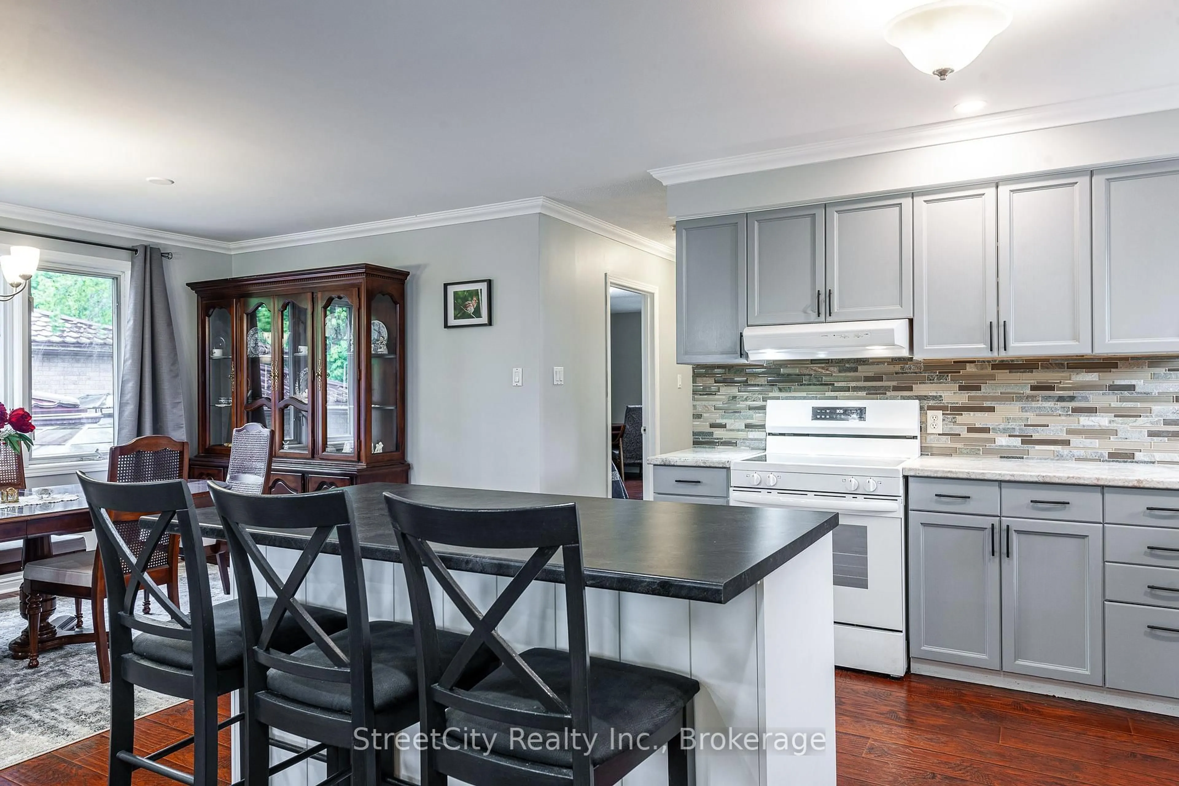 Open concept kitchen, unknown for 43 Freeland Dr, Stratford Ontario N4Z 1H1